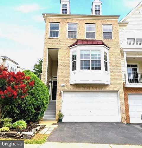 Photo of 7843 Locust Leaf Lane, ALEXANDRIA, VA 22315 (MLS # VAFX2327826)