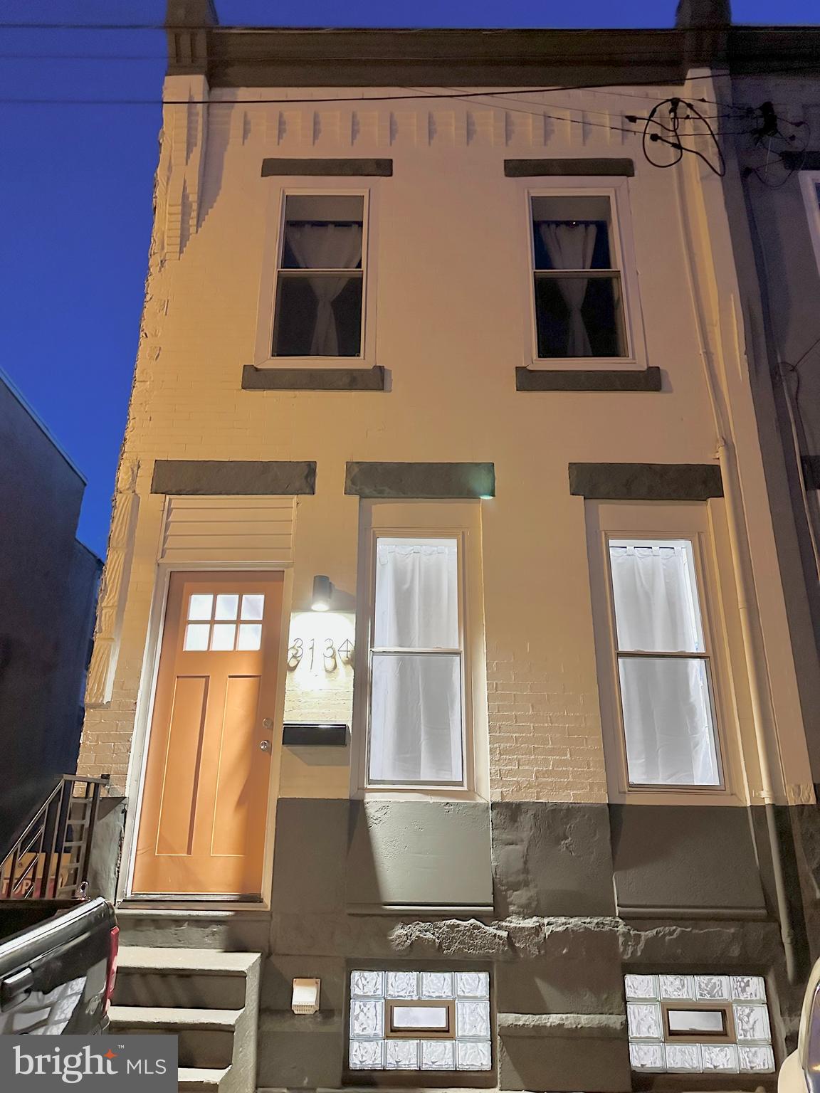 Deal of the month! Discover the charm of this move-in ready 3-bedroom 1.5 baths nestled in a peaceful neighborhood. The property is currently occupied and it was beautifully rehabbed in 2023, renovated meticulously from top to bottom. This residence is bathed in natural light and features a thoughtfully designed layout that ensures seamless living and entertaining. The ground floor greets you with an exposed brick accent for a modern touch, an inviting open-concept living room with a straight-through flow, and a convenient powder room.
Upstairs, discover three well-proportioned bedrooms and a stylish, modernized bathroom. Additional highlights include central air, gleaming hardwood floors, quality fittings and fixtures throughout, and a spacious basement offering ample storage space.
Situated close to public transport, schools, shops, dining, and leisure amenities, this home is perfectly positioned for convenience. Get ready to fall in love at first sight—your ideal home awaits!