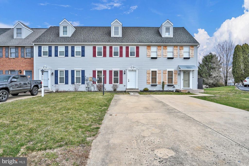 Photo of 112 GARRETT CIR, EPHRATA, PA 17522 (MLS # PALA2032150)