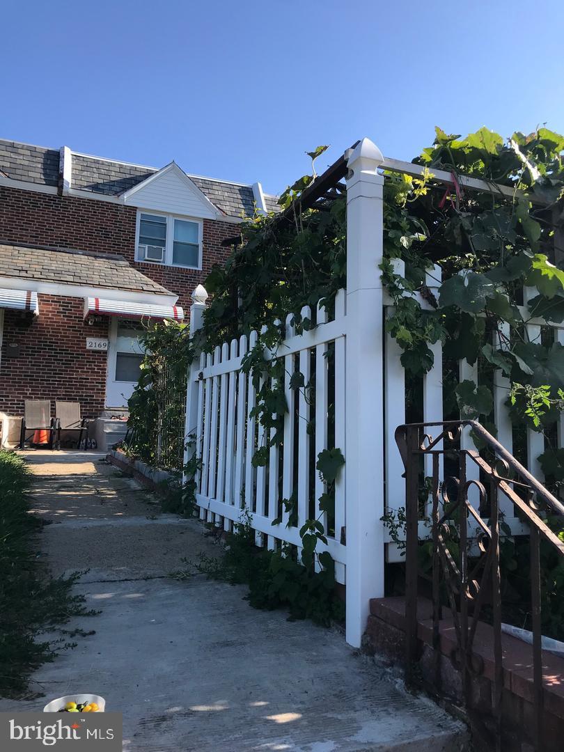 CASTOR GARDENS - Residential