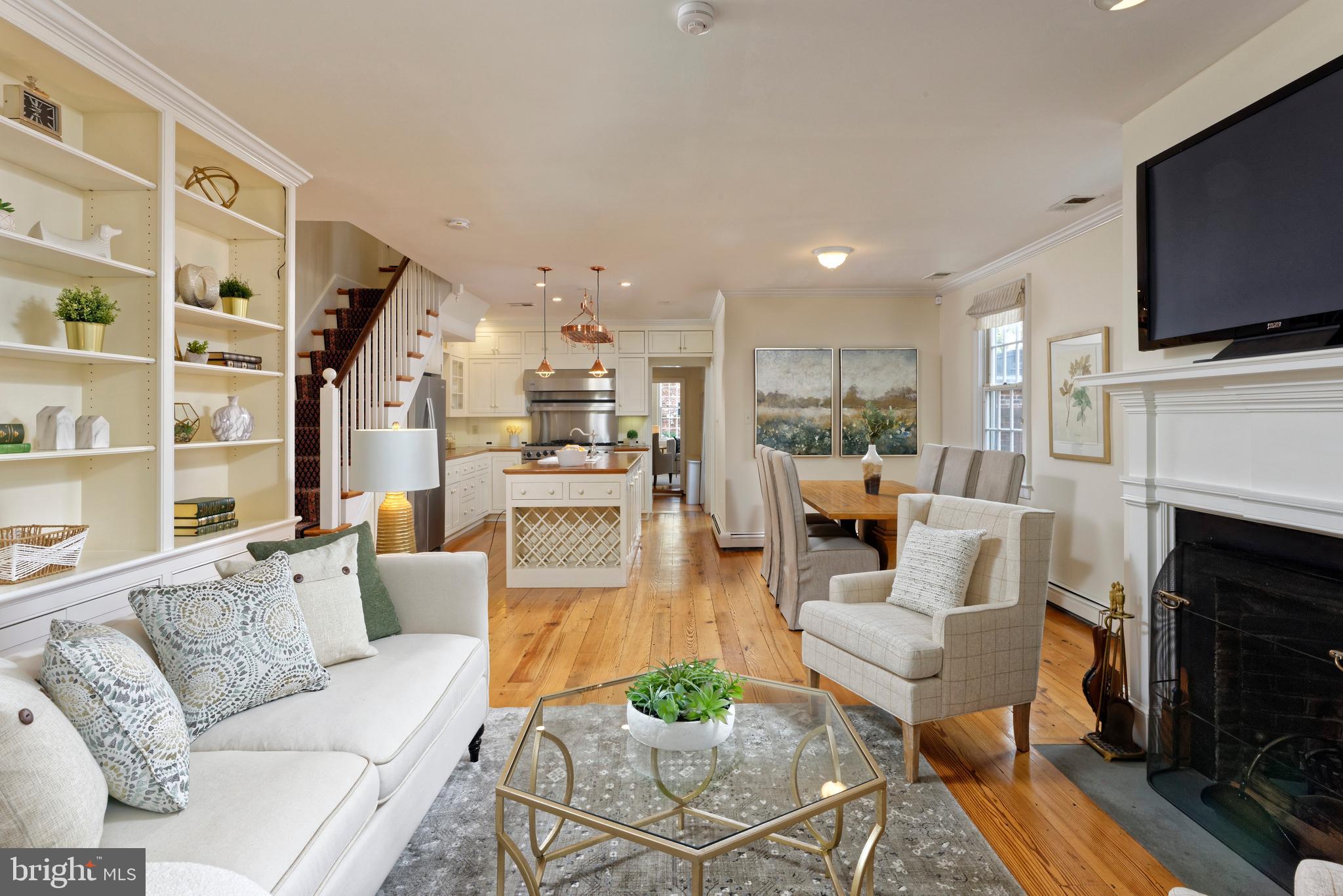 OLD TOWN ALEXANDRIA - Residential