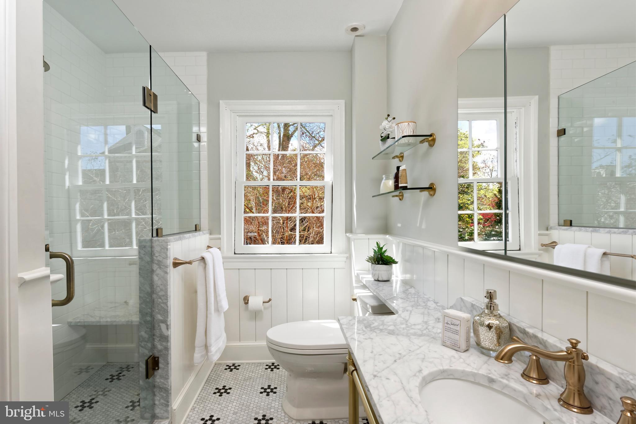 OLD TOWN ALEXANDRIA - Residential