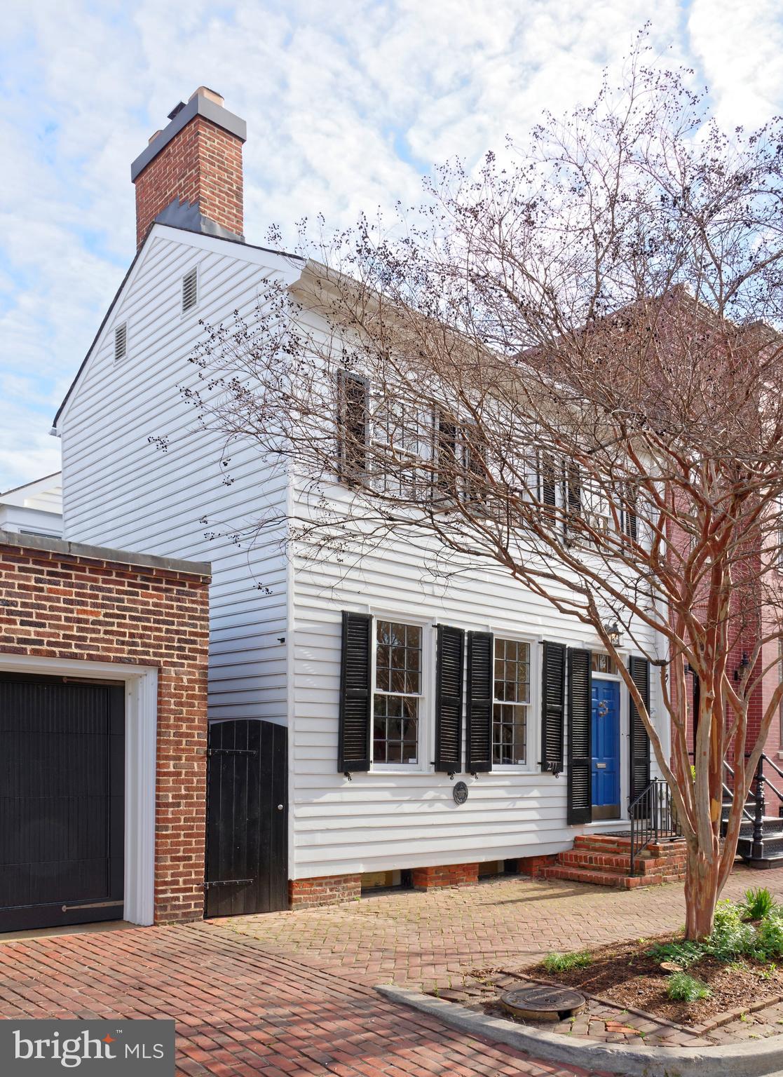 OLD TOWN ALEXANDRIA - Residential