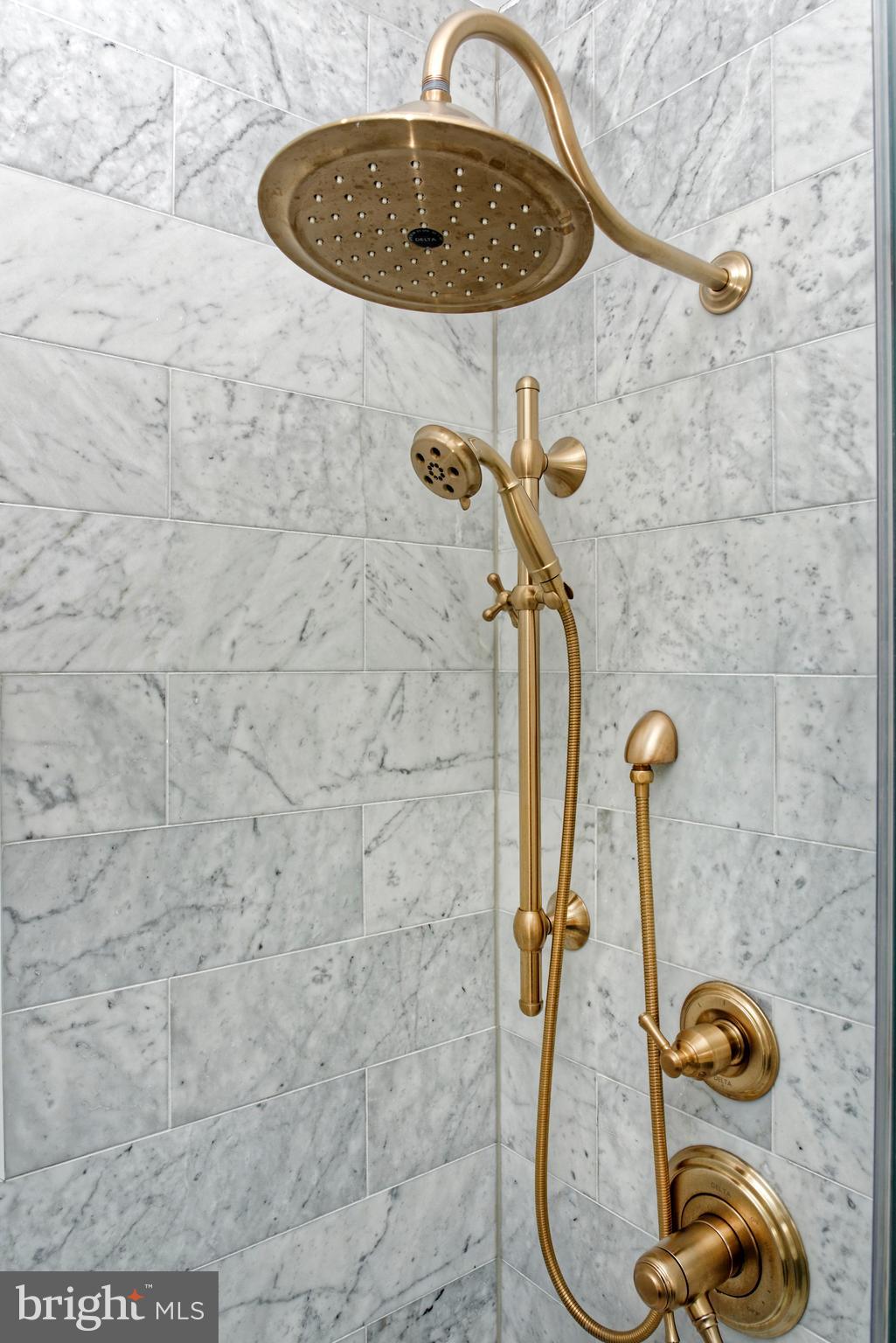 OLD TOWN ALEXANDRIA - Residential