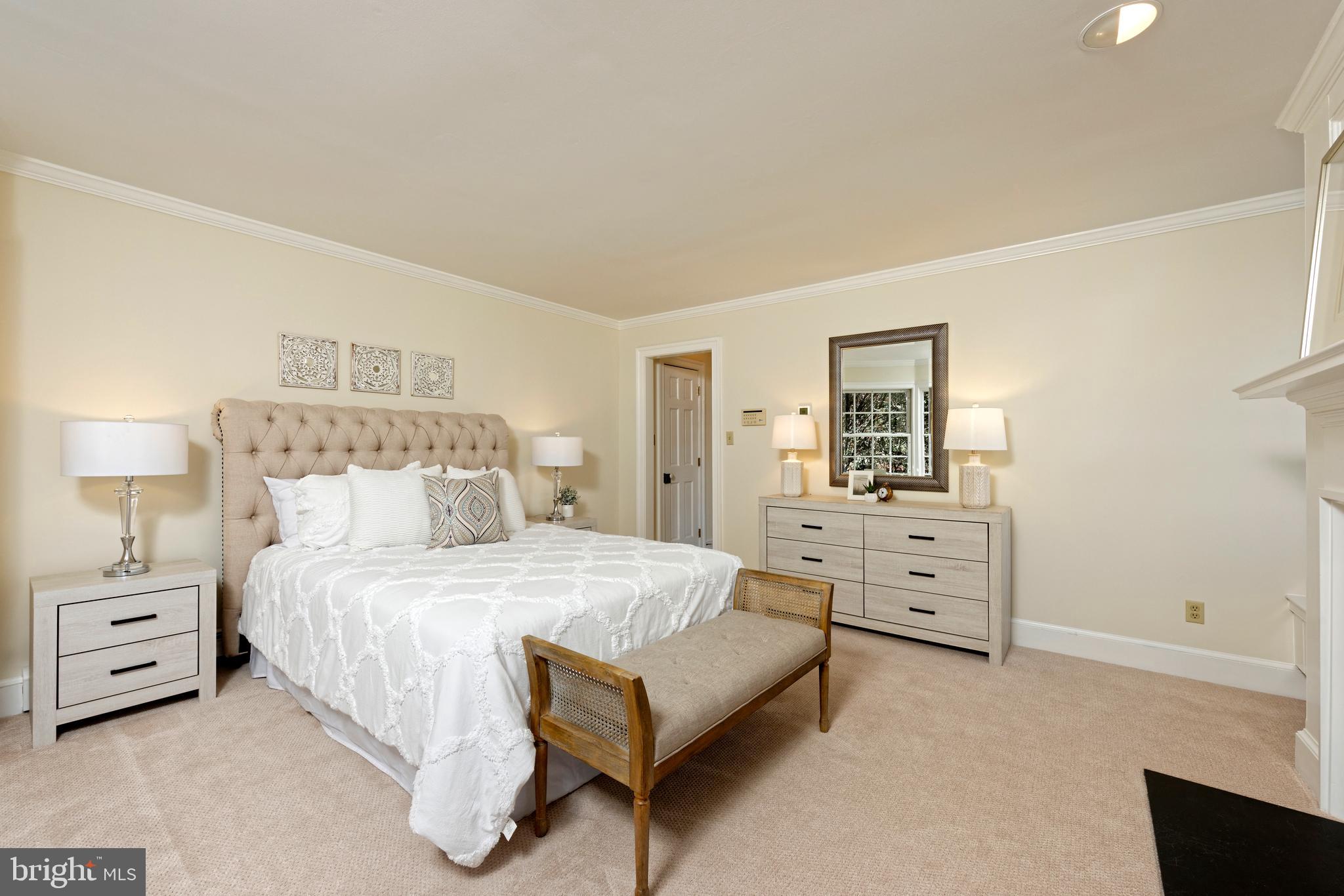 OLD TOWN ALEXANDRIA - Residential