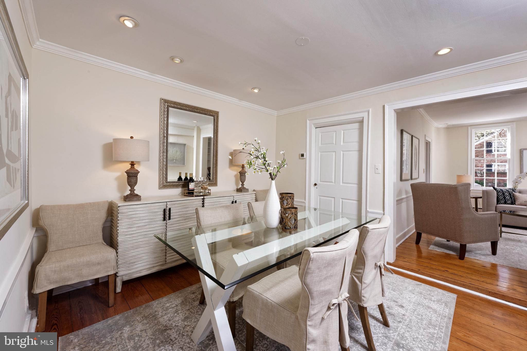 OLD TOWN ALEXANDRIA - Residential