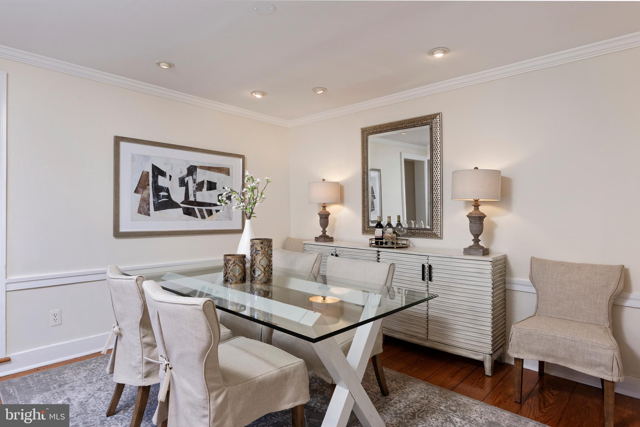 OLD TOWN ALEXANDRIA - Residential