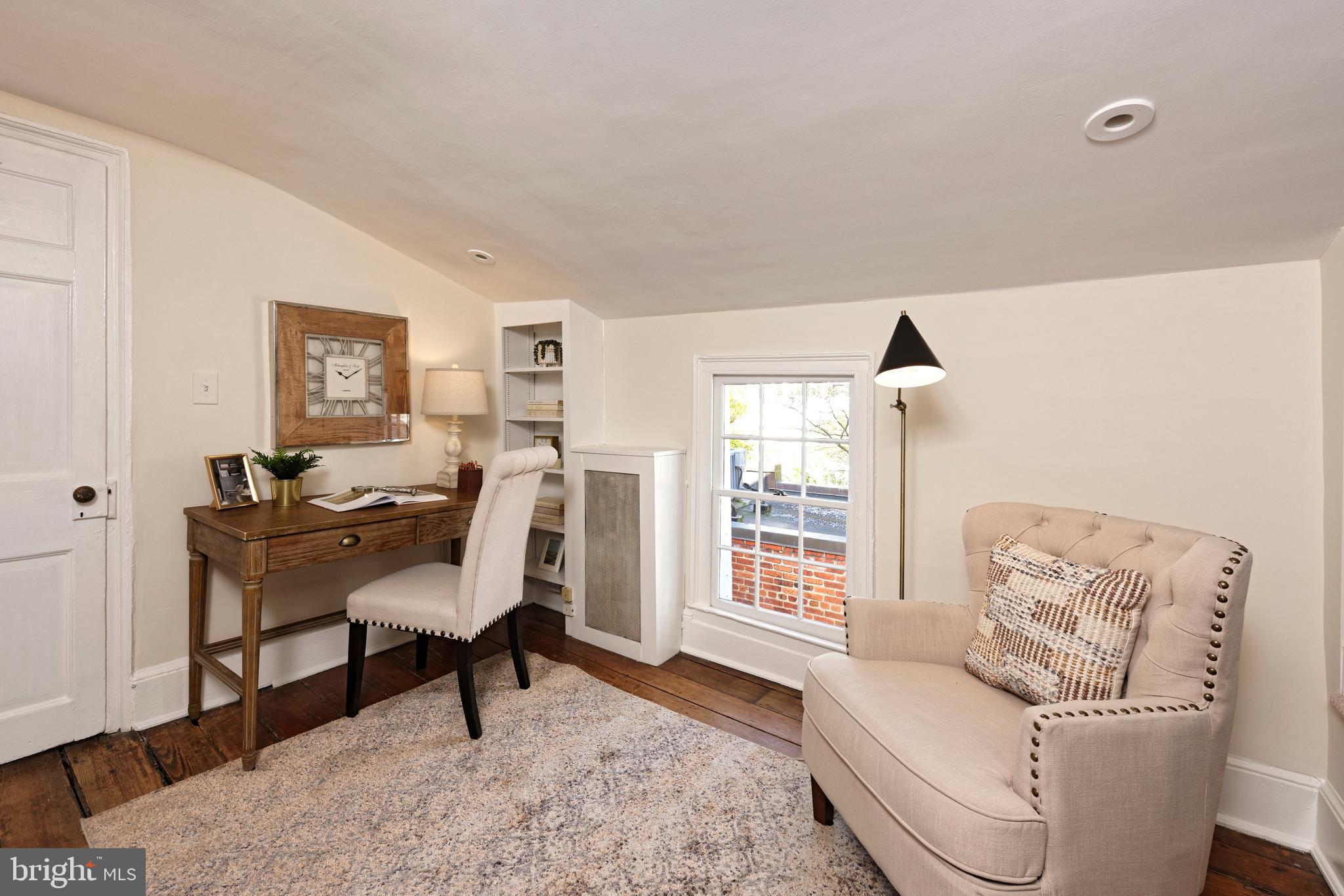 OLD TOWN ALEXANDRIA - Residential