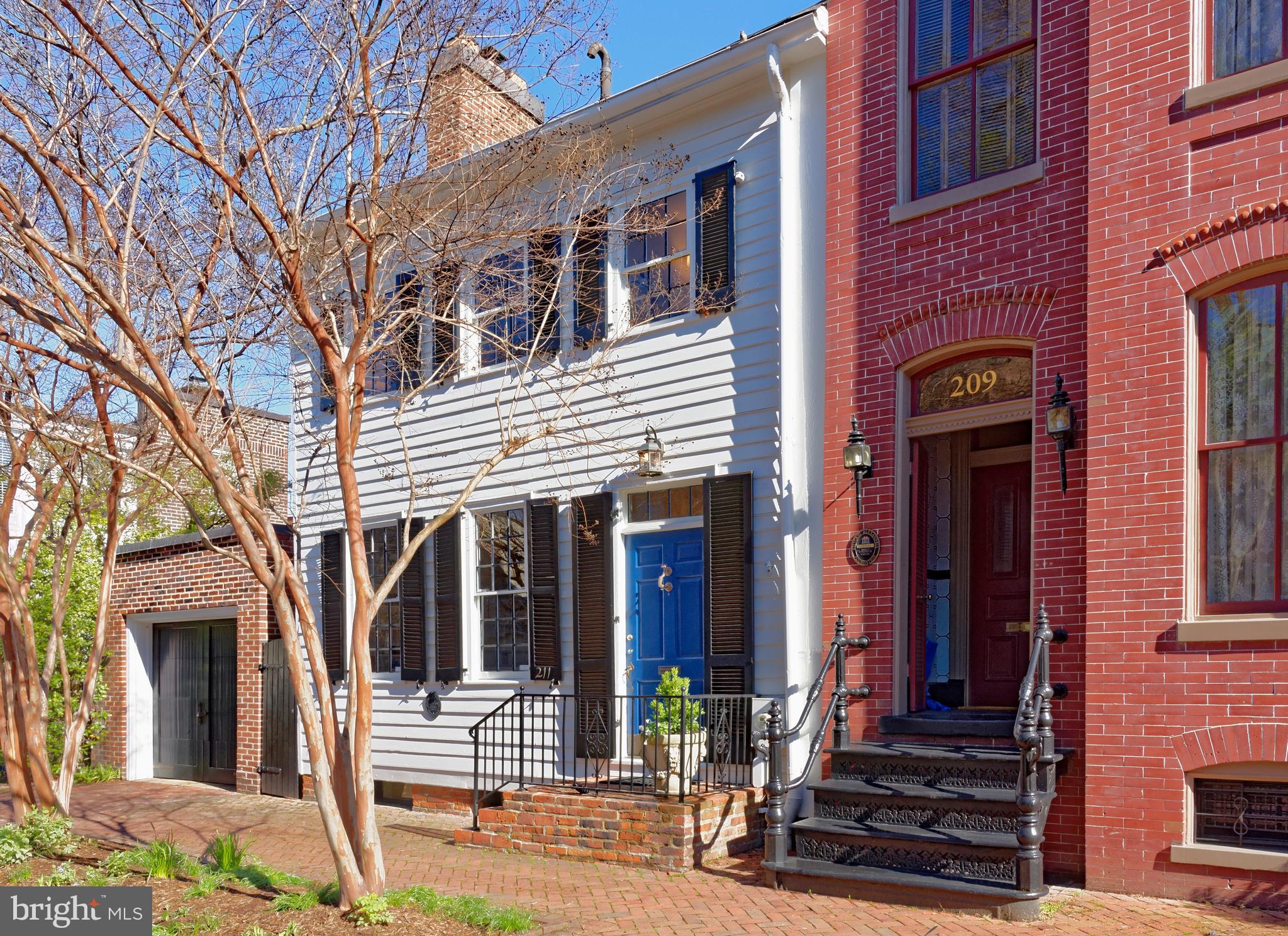 OLD TOWN ALEXANDRIA - Residential