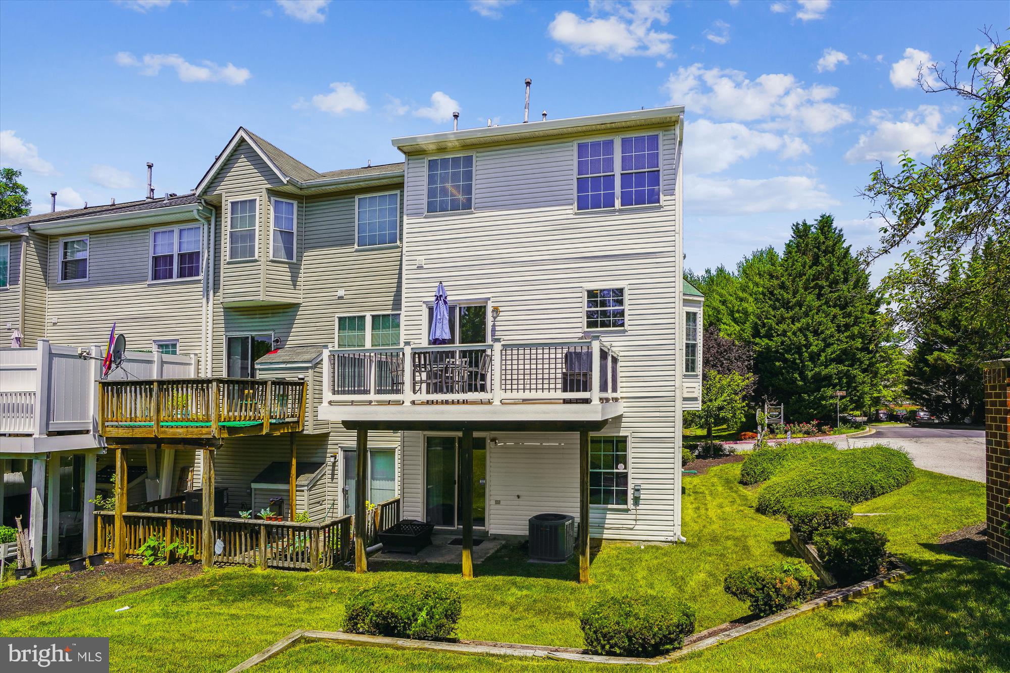 ELLICOTT PARK - Residential