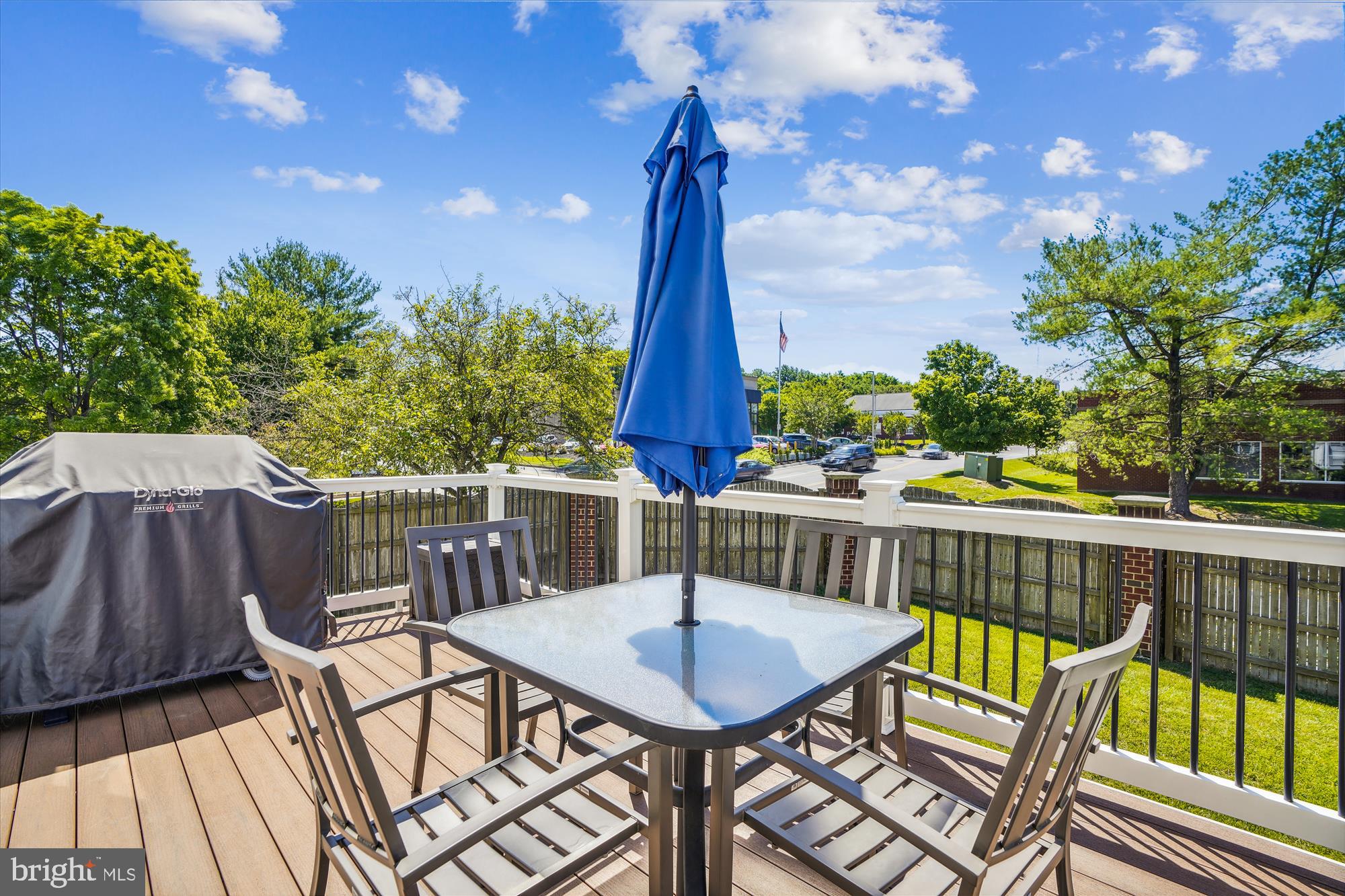 ELLICOTT PARK - Residential