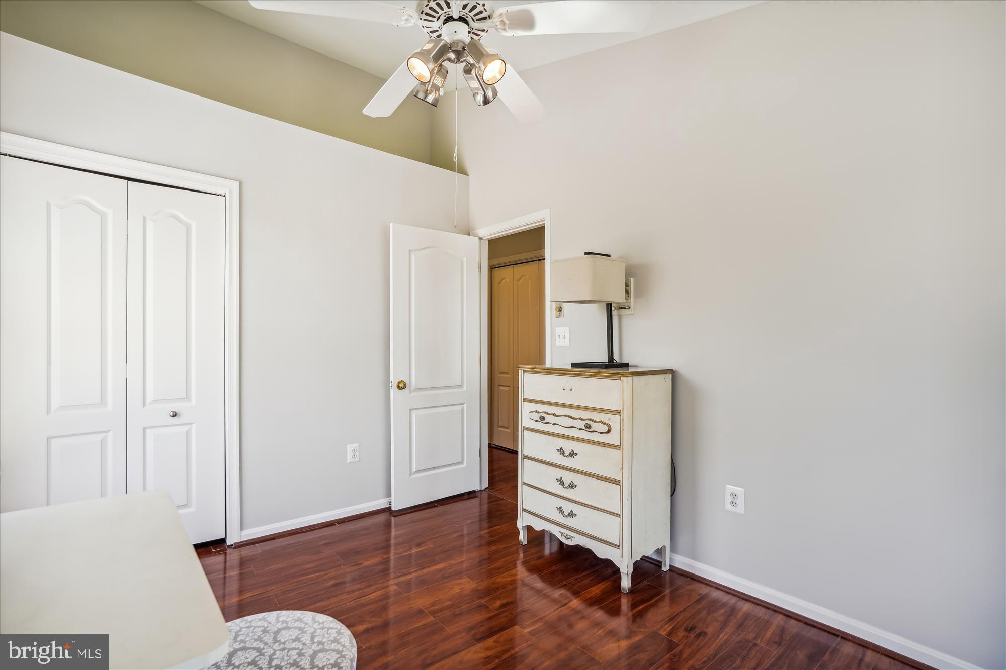 ELLICOTT PARK - Residential