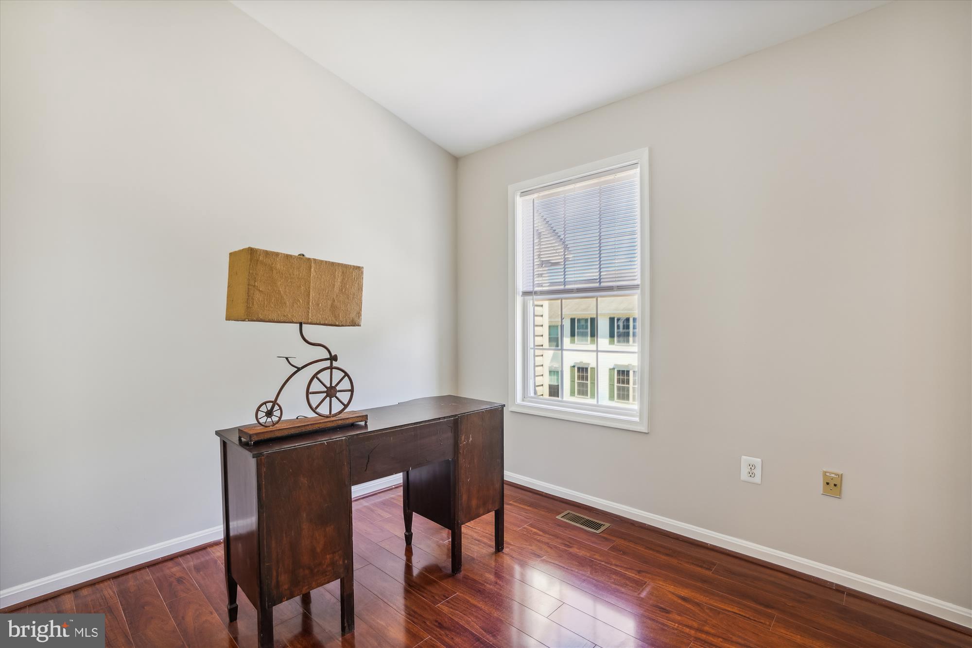 ELLICOTT PARK - Residential