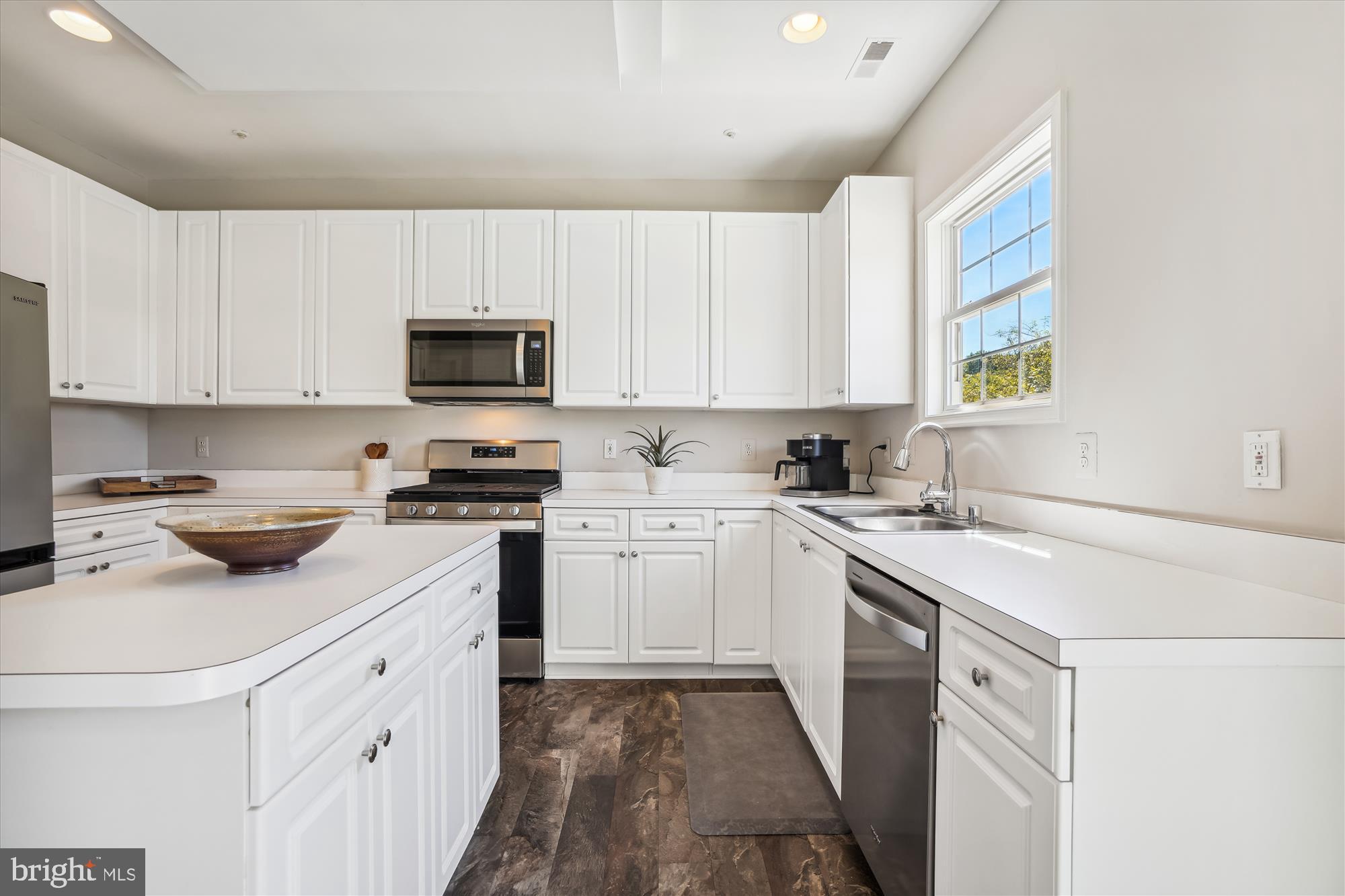 ELLICOTT PARK - Residential