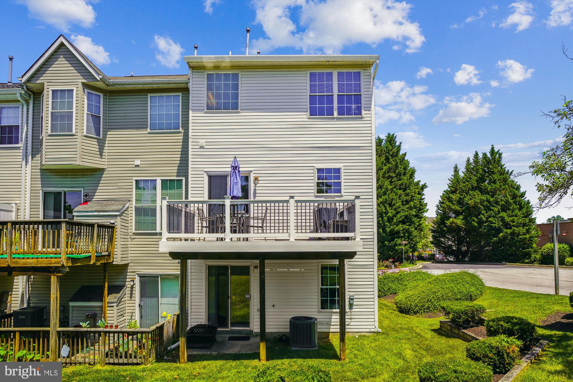 ELLICOTT PARK - Residential