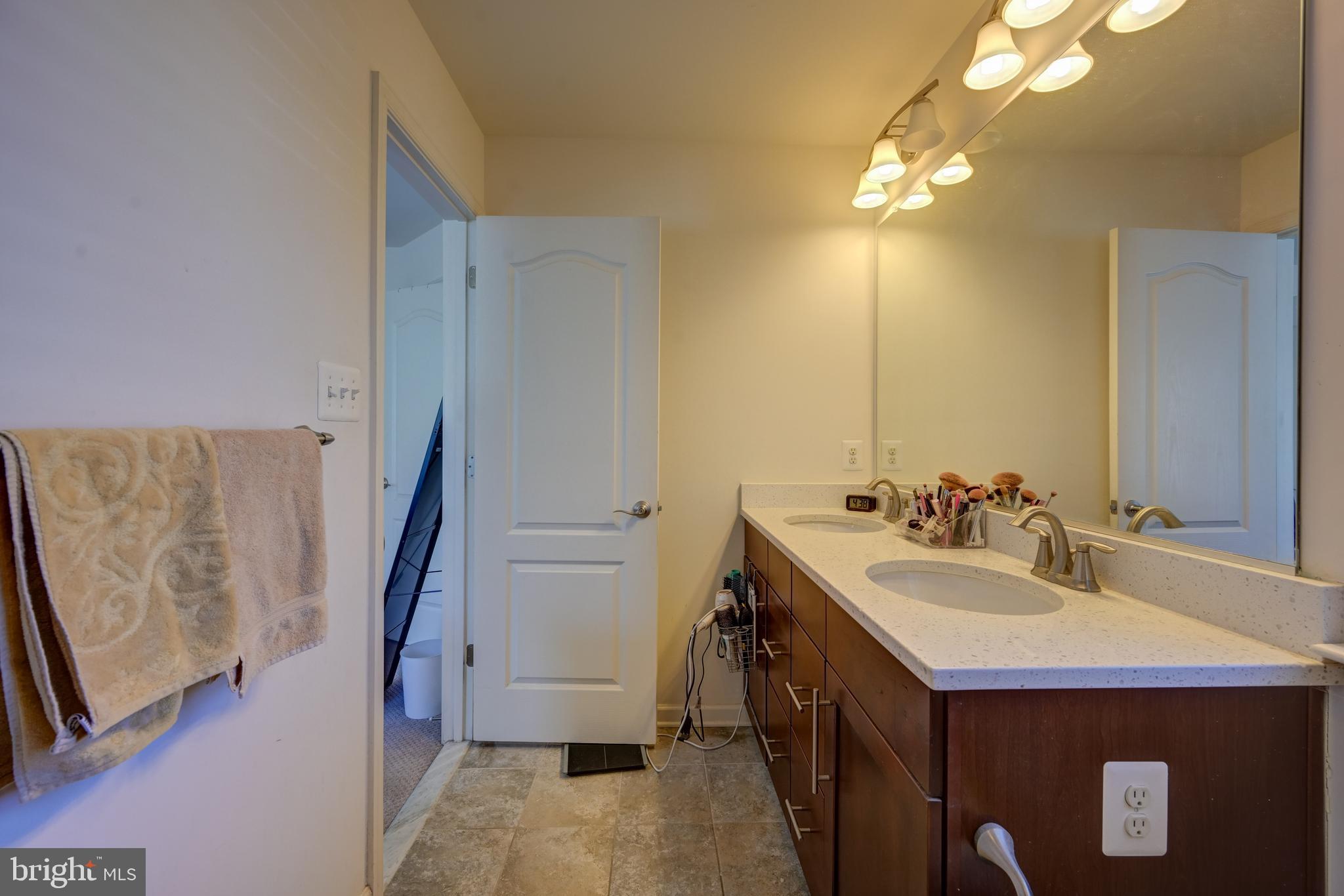 TOWNS AT QUARRY PLACE - Residential Lease