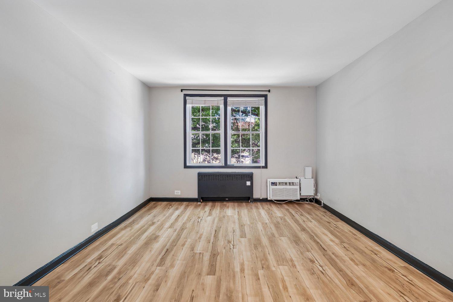226 N THOMAS STREET 226-4