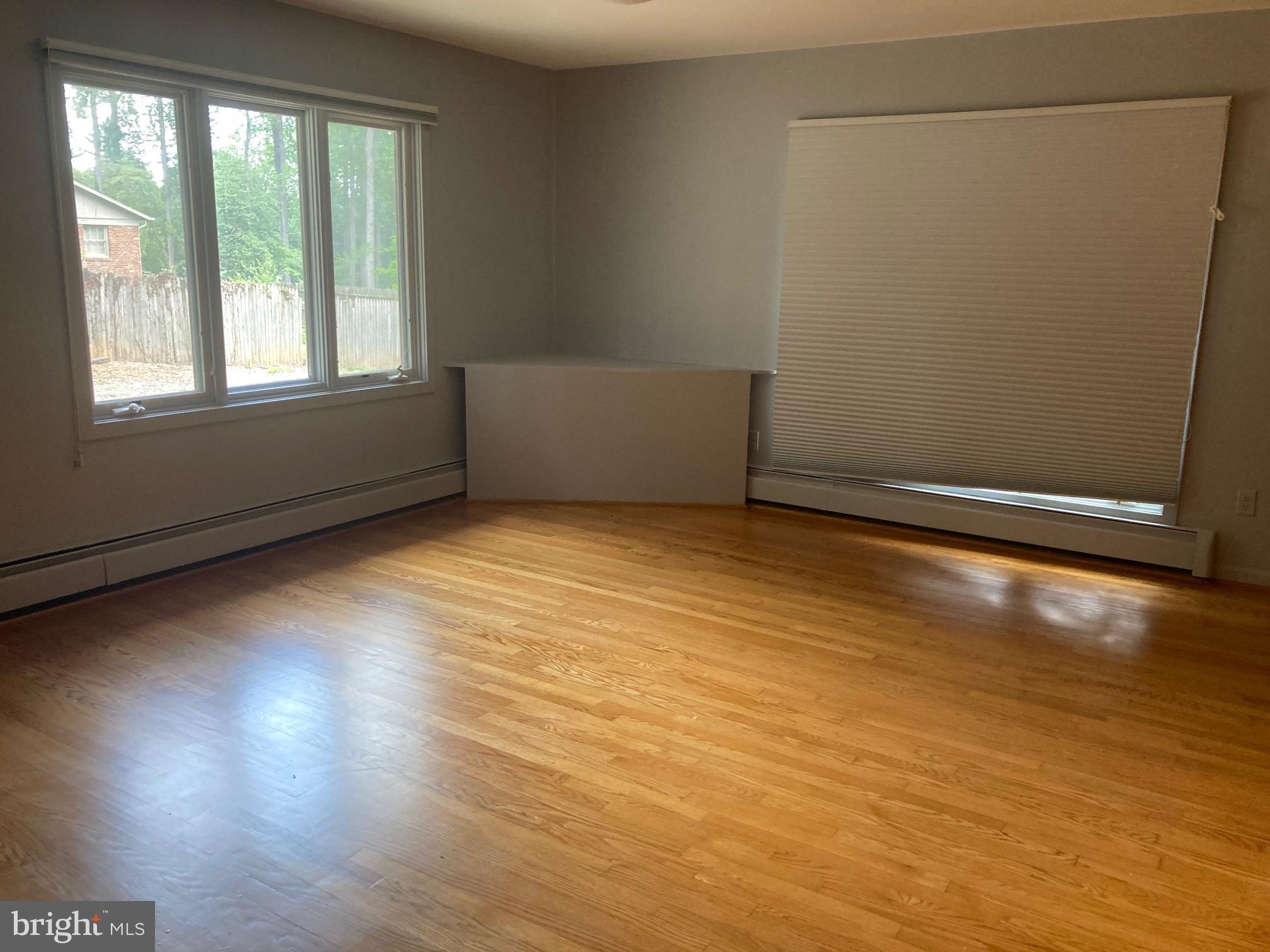 ELMWOOD ESTATES - Residential Lease