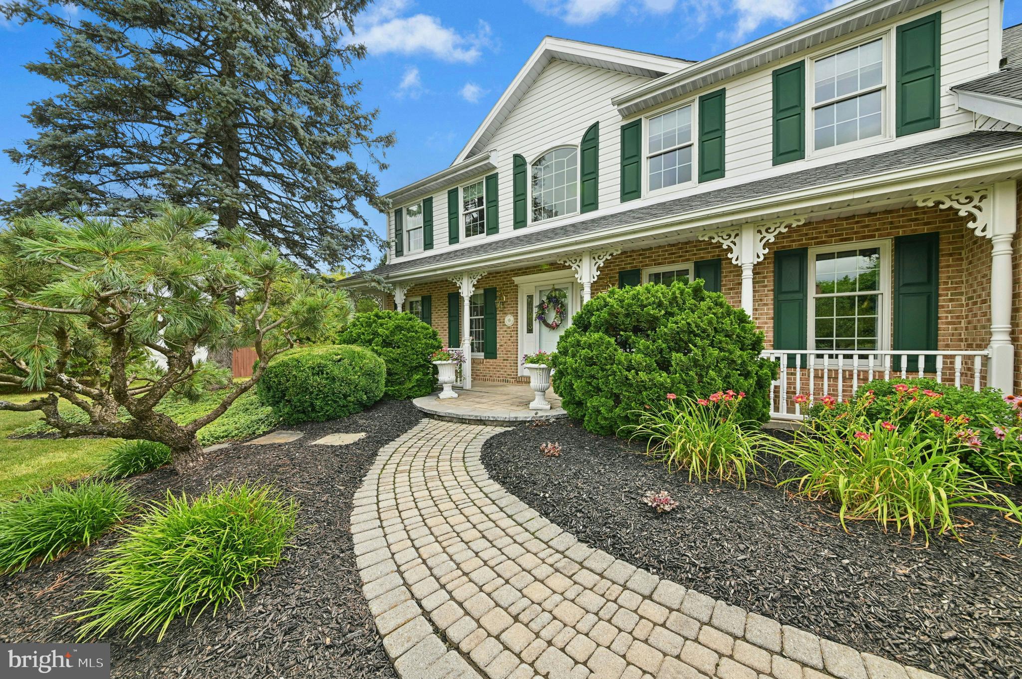 1830 PEAR COURT