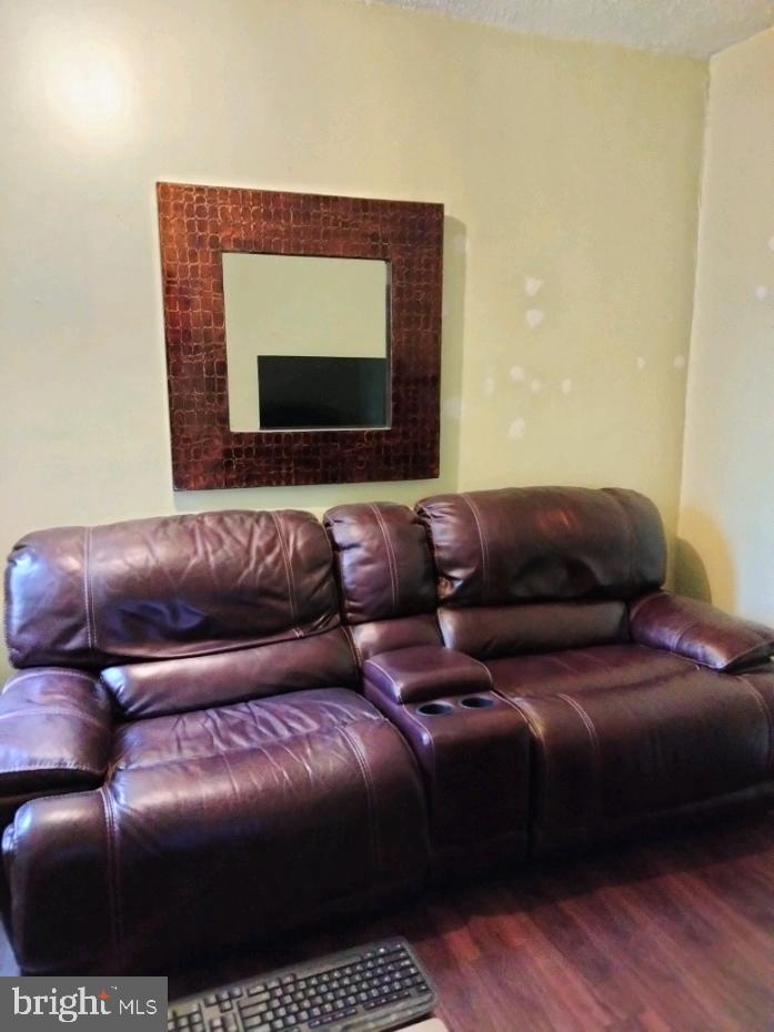 COBBS CREEK - Residential