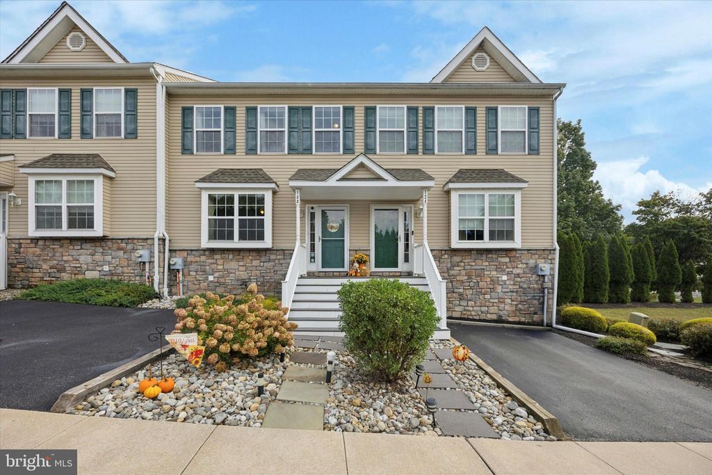 Photo of 122 Julianna Way #11, ASTON, PA 19014 (MLS # PADE2101212)