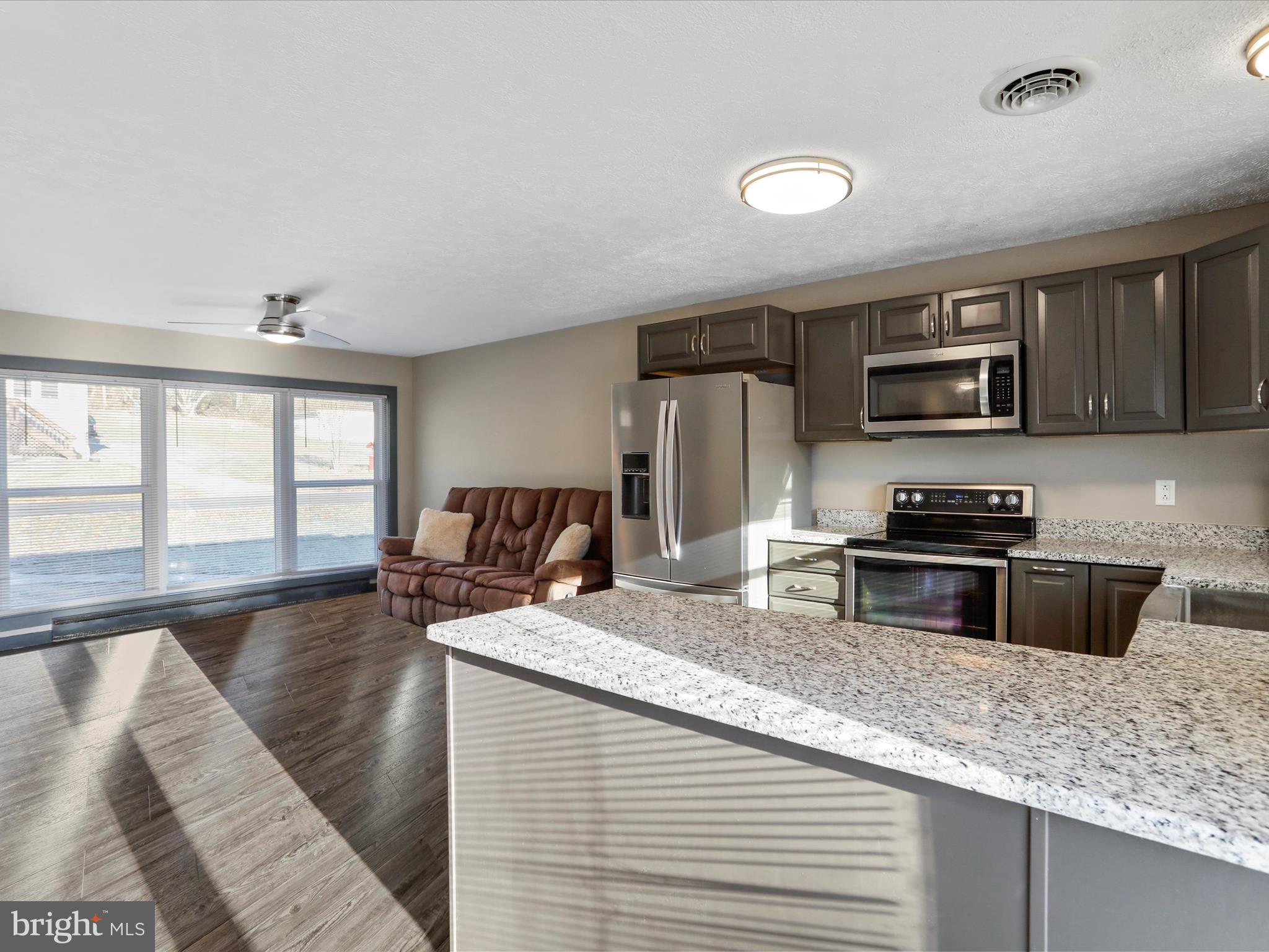 CRESAPTOWN - Residential