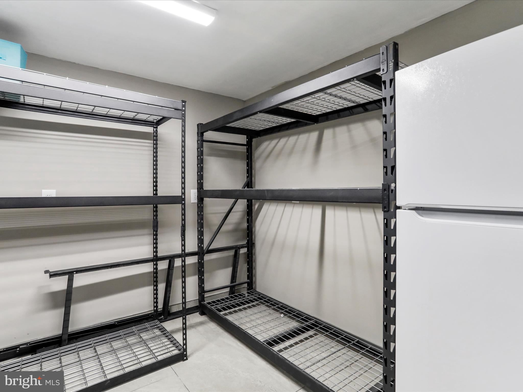 CRESAPTOWN - Residential