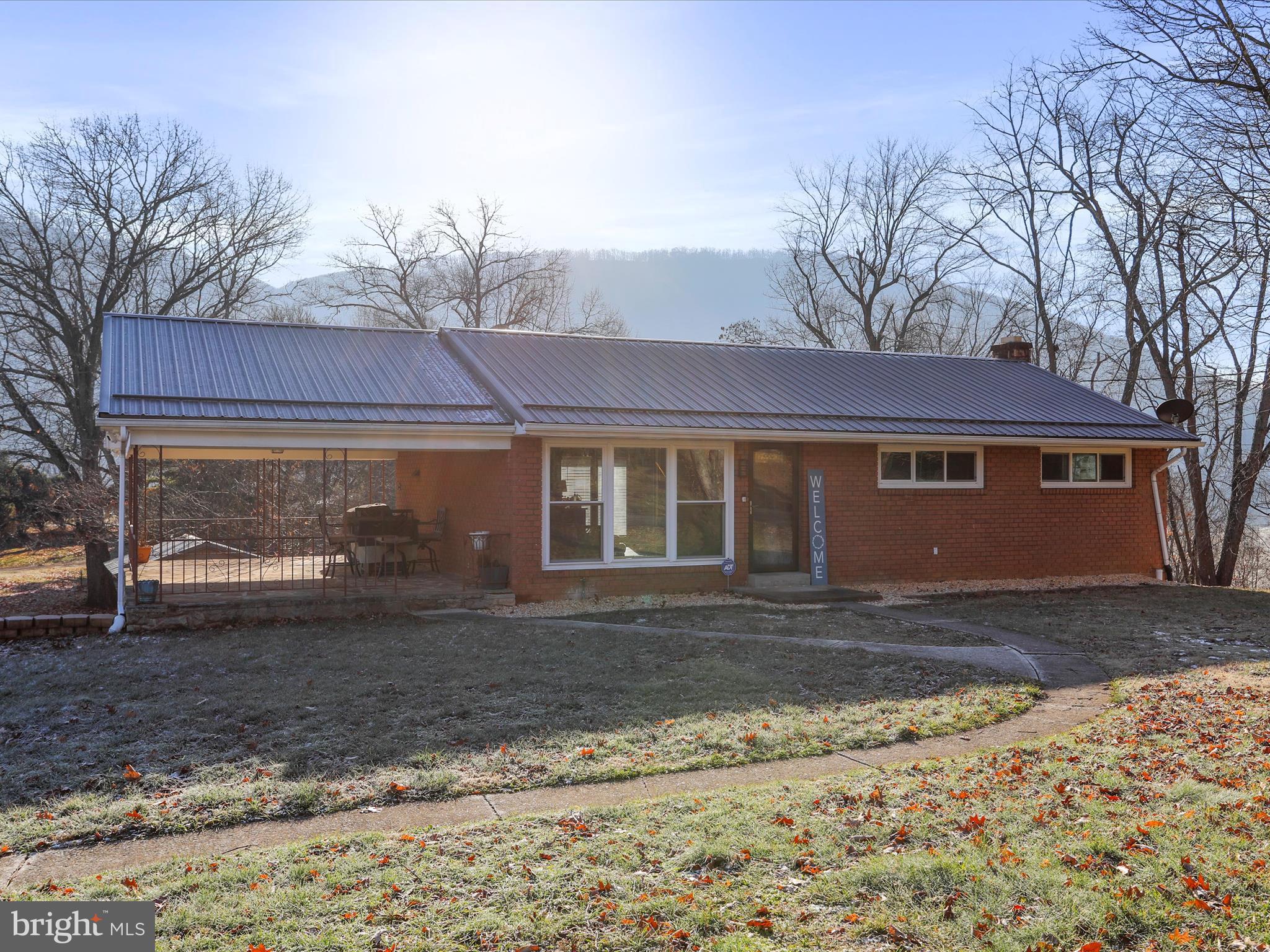 CRESAPTOWN - Residential