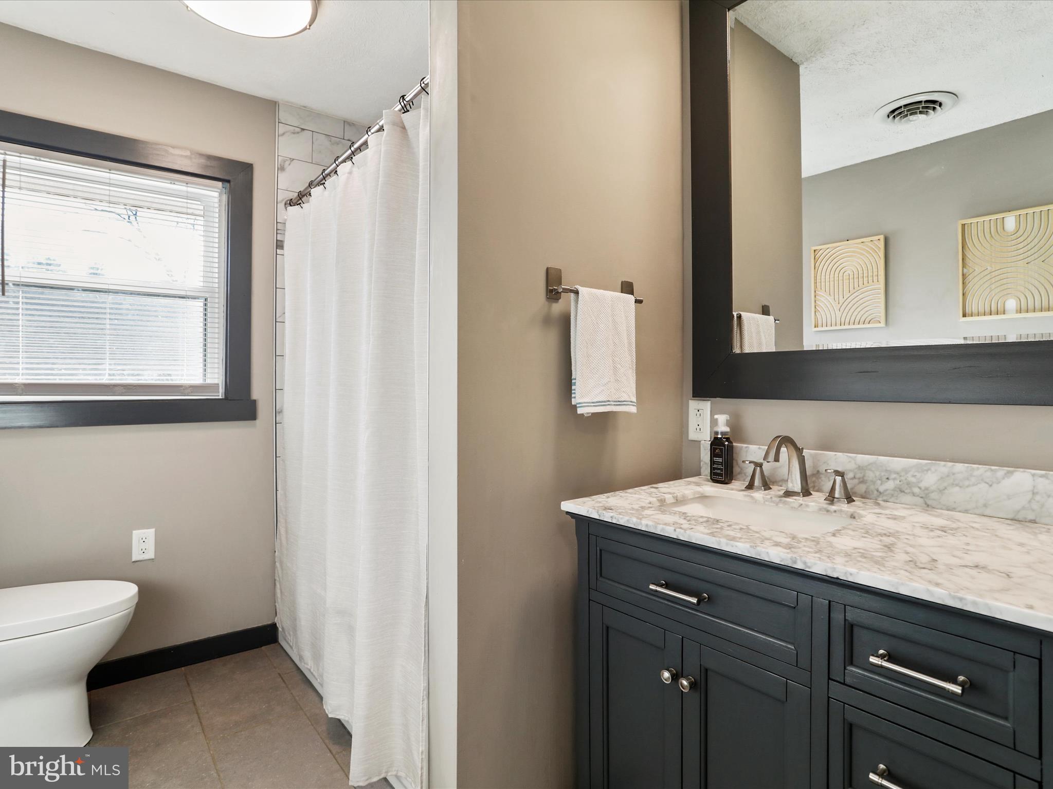 CRESAPTOWN - Residential