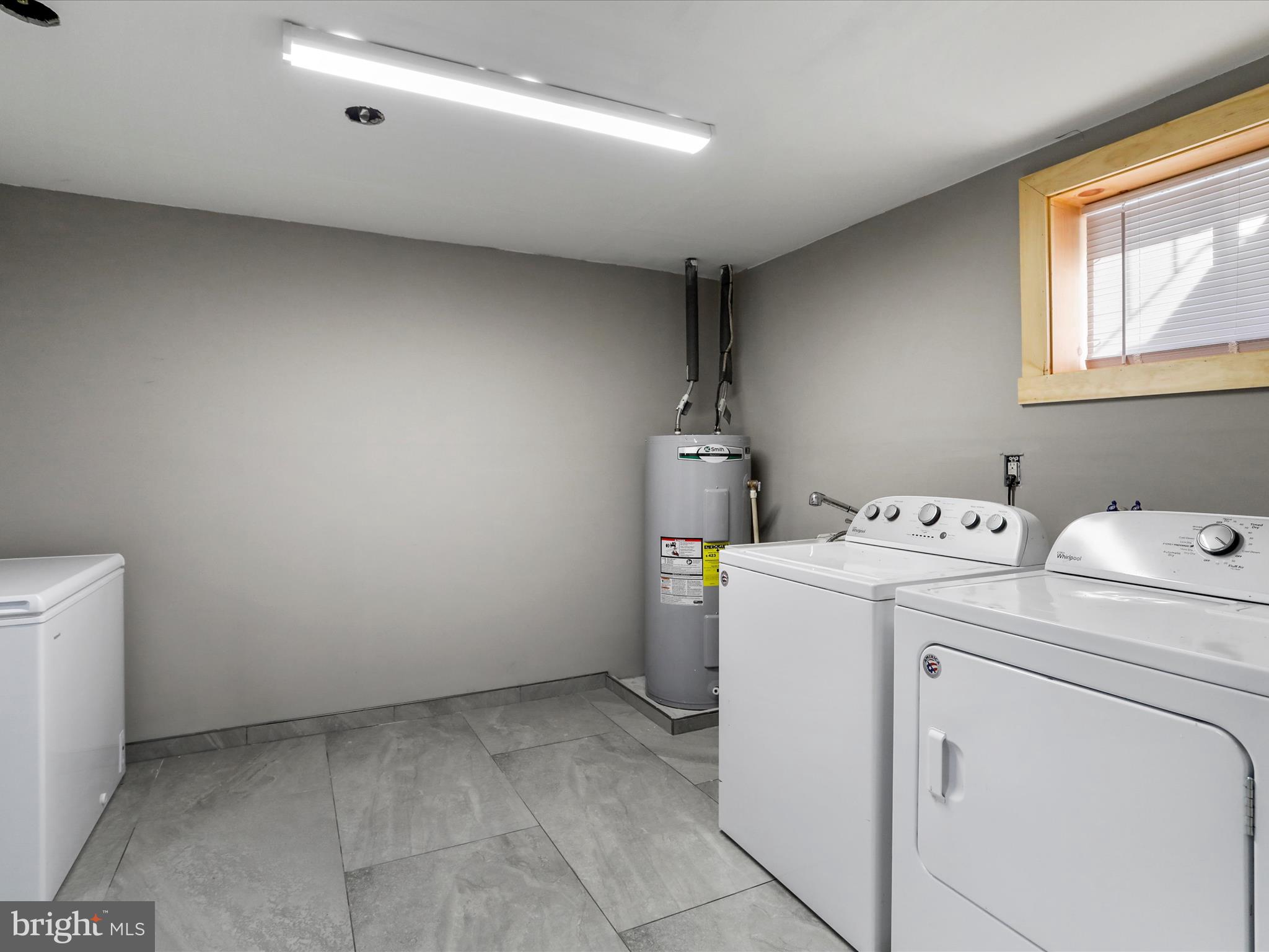 CRESAPTOWN - Residential