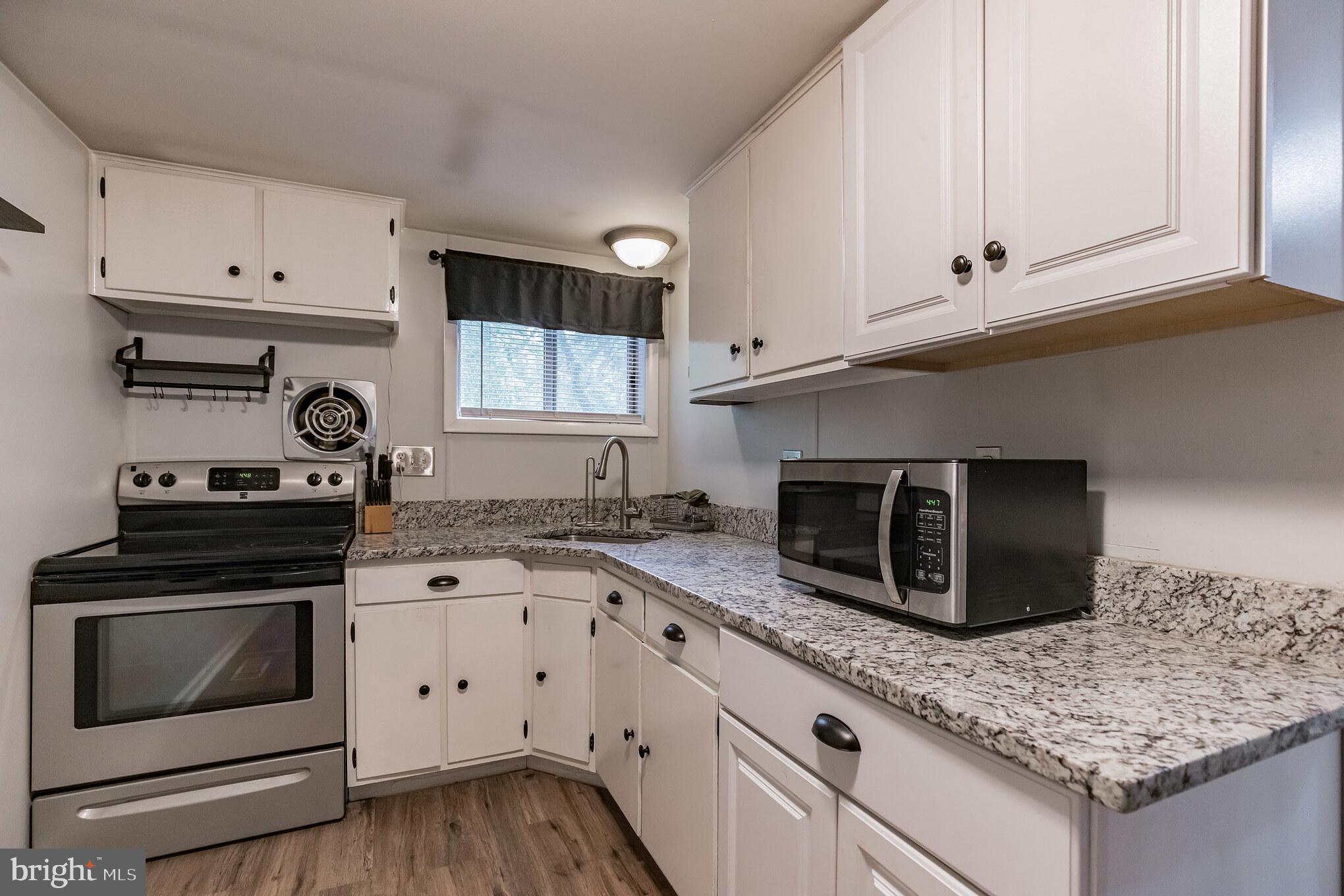 CALVERT MANOR- 1ST ADDN - Residential