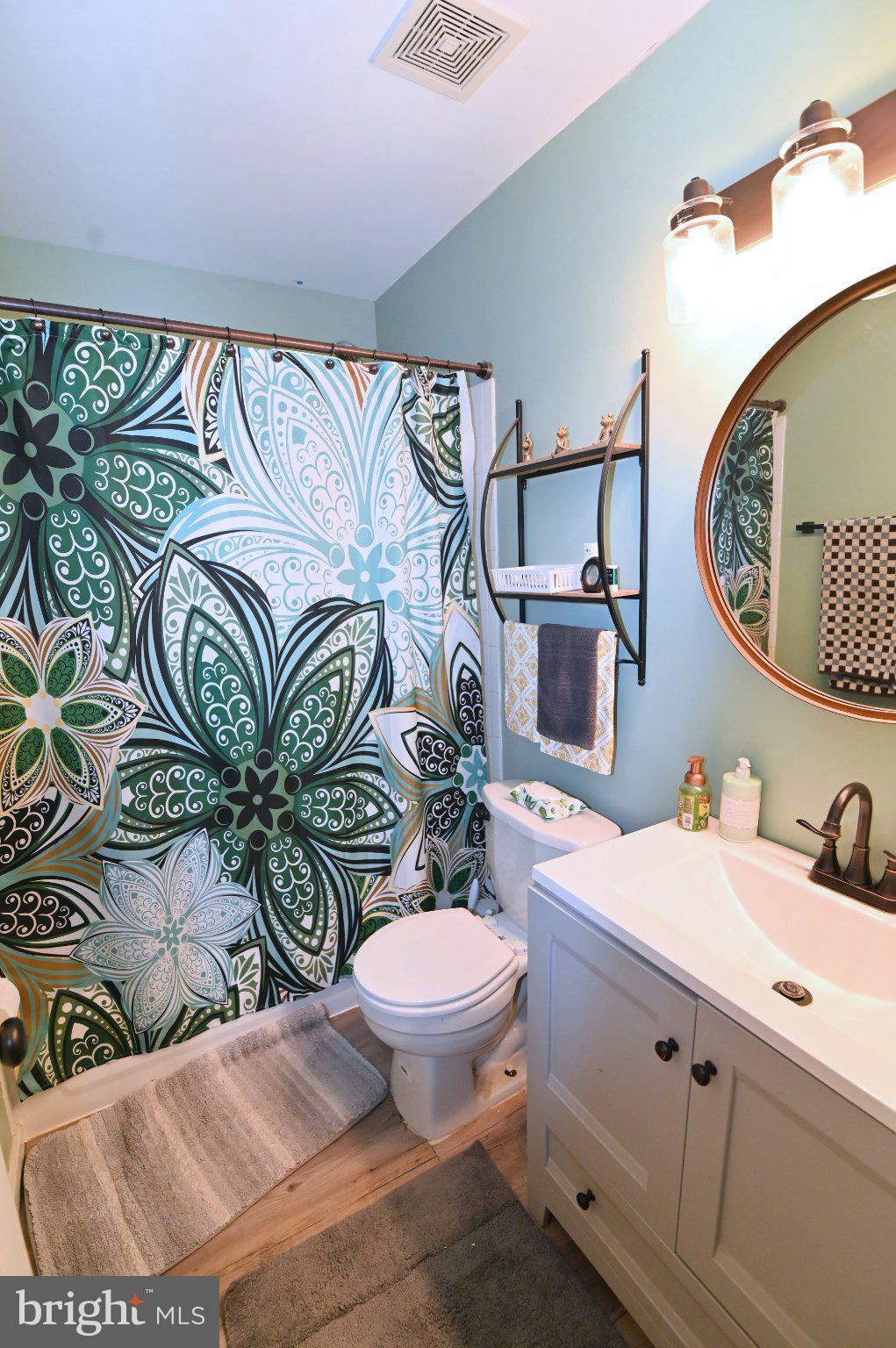 CHANEYS CHOICE - Residential