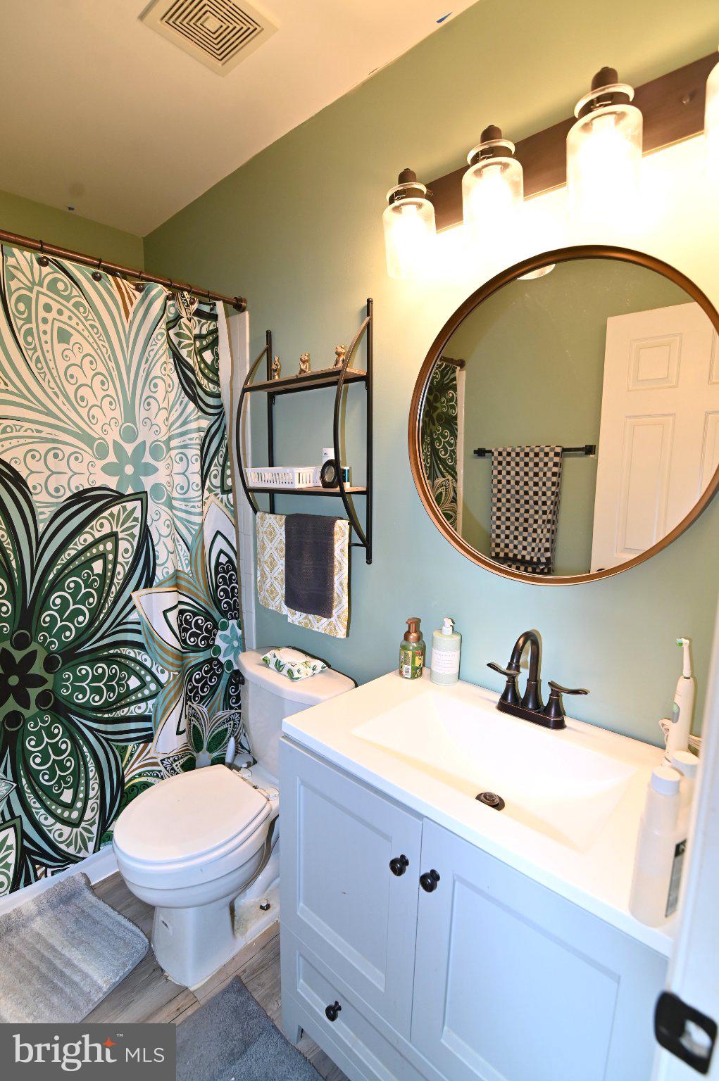 CHANEYS CHOICE - Residential