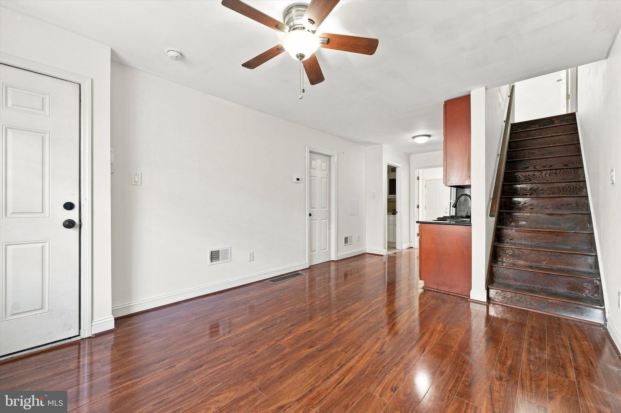 406 PIERCE STREET