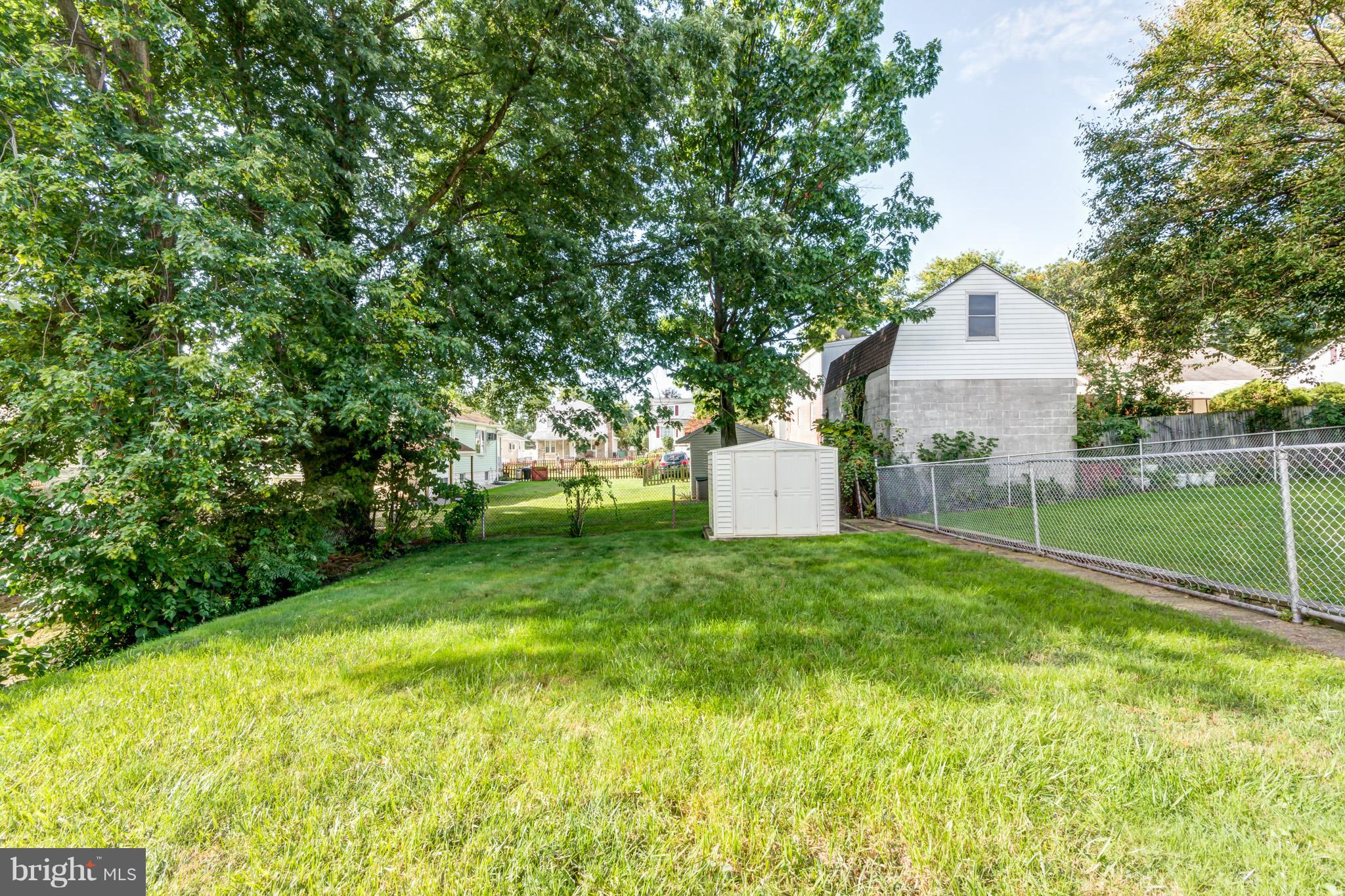 CALIFORNIA GROVE - Residential