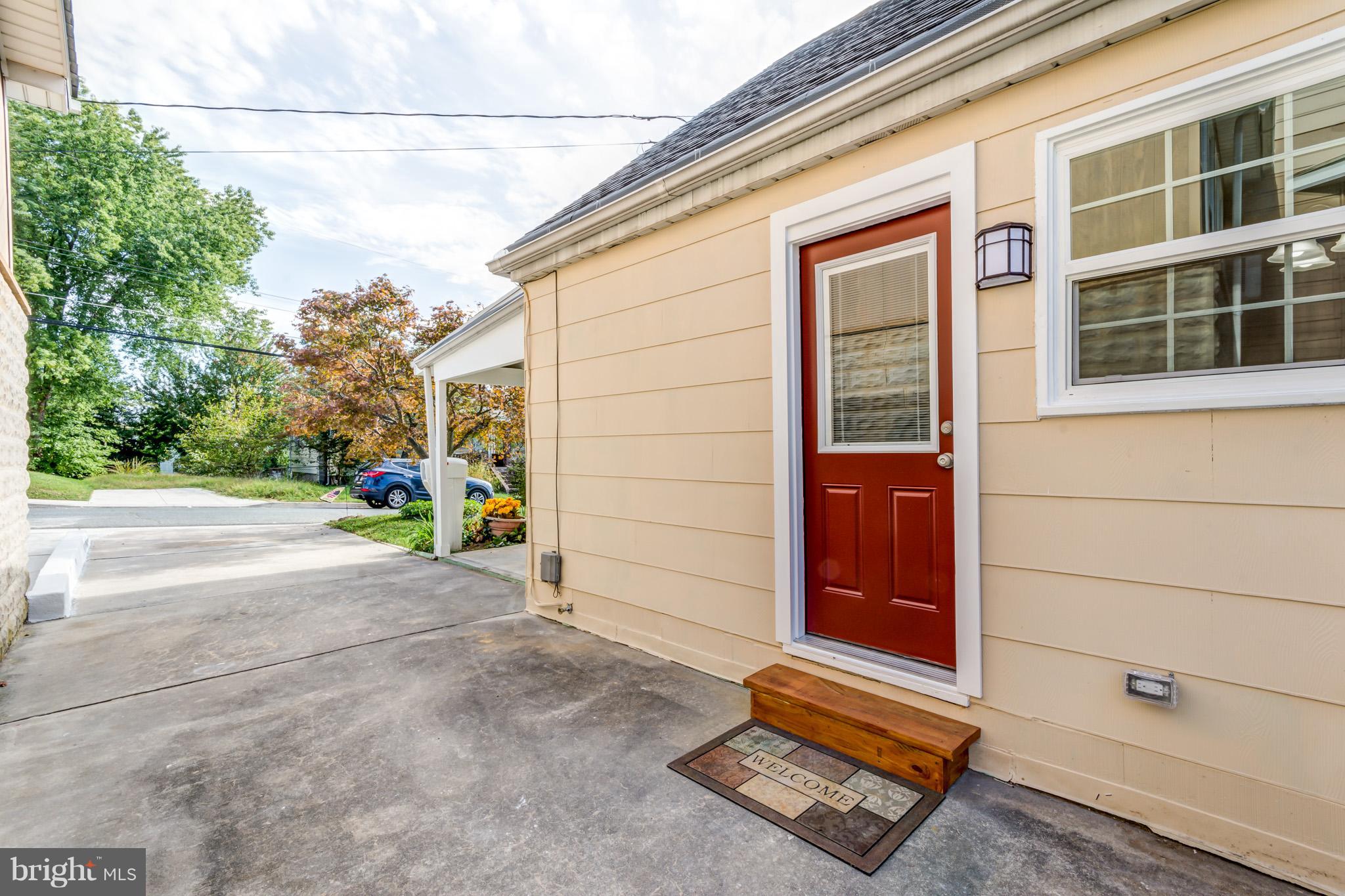 CALIFORNIA GROVE - Residential