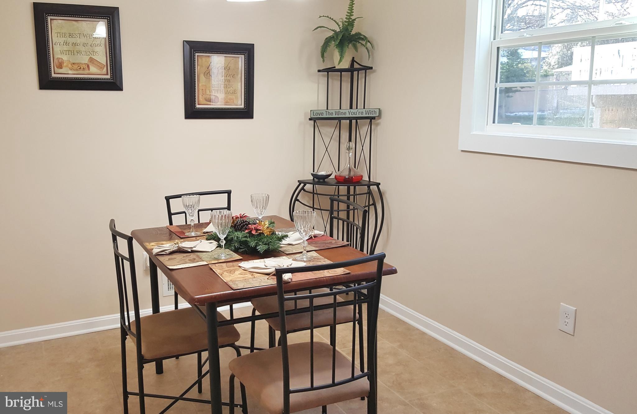 CALIFORNIA GROVE - Residential