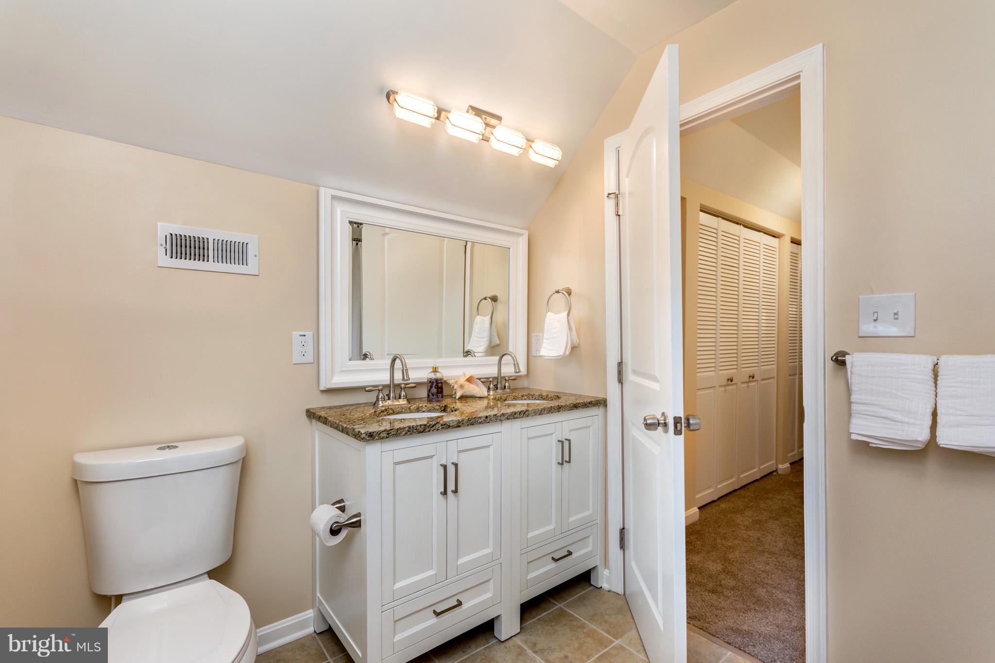 CALIFORNIA GROVE - Residential