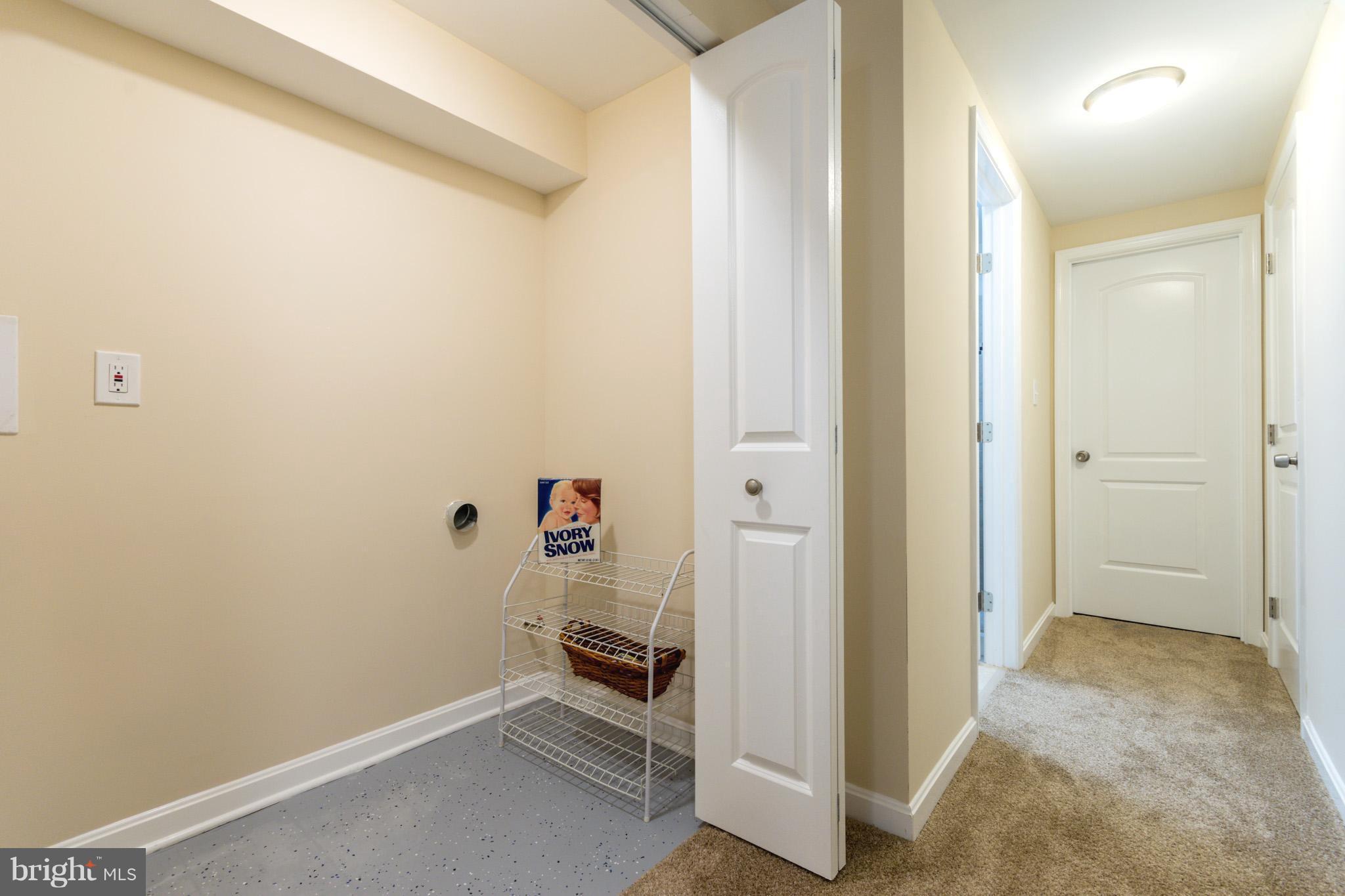 CALIFORNIA GROVE - Residential