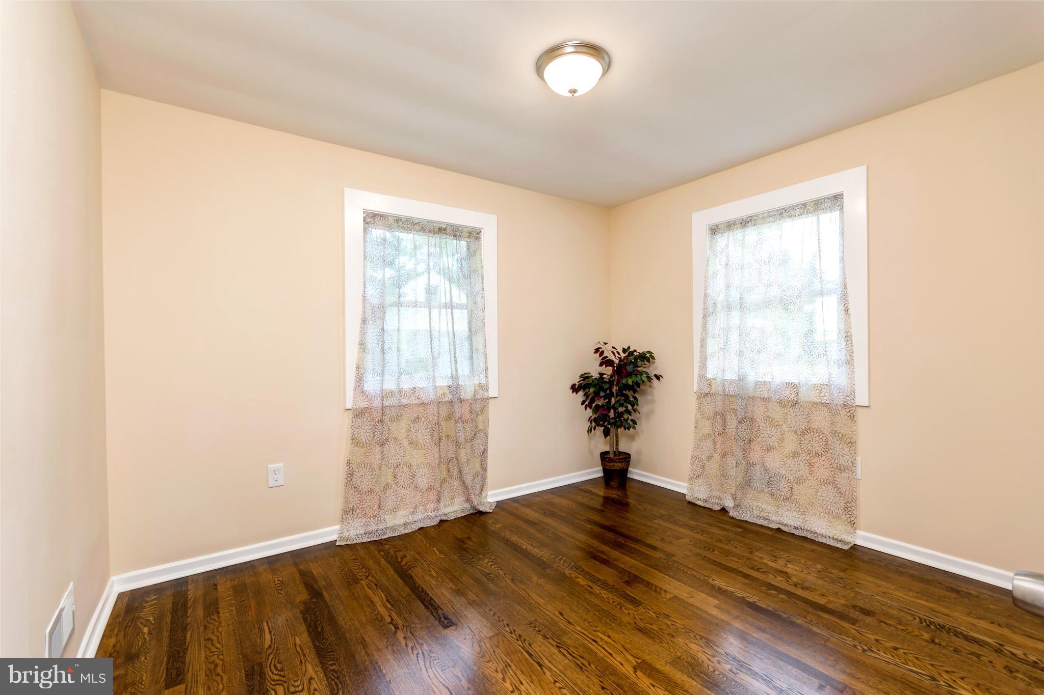 CALIFORNIA GROVE - Residential