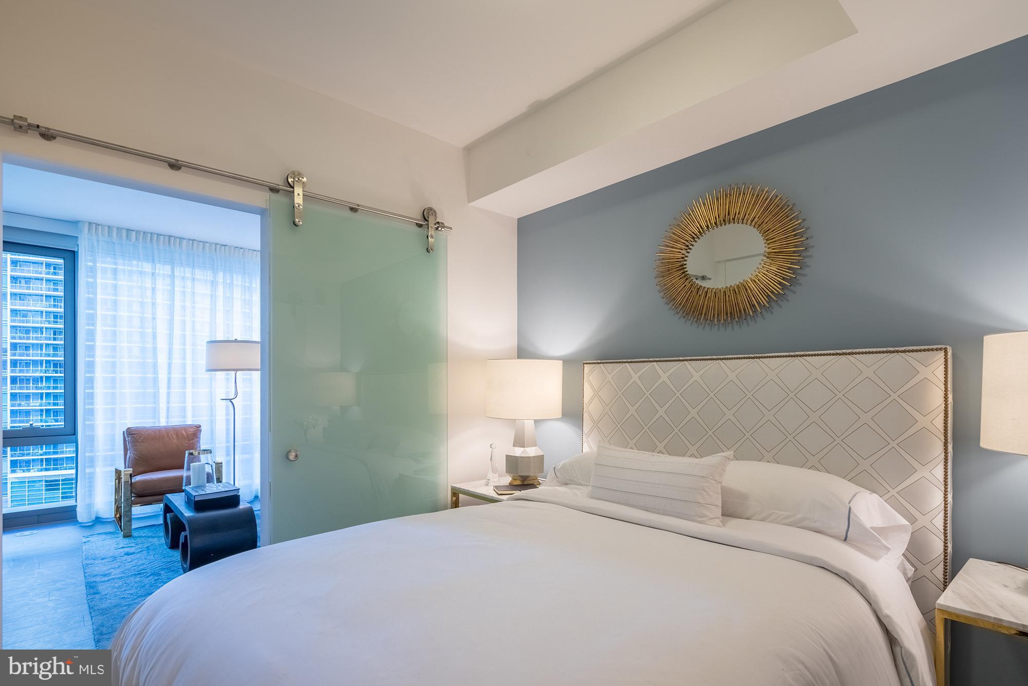 ROSSLYN - Residential Lease