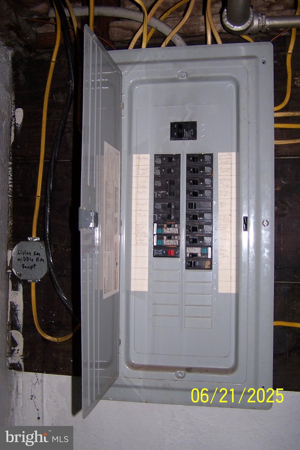 DUTCH HILL - Residential