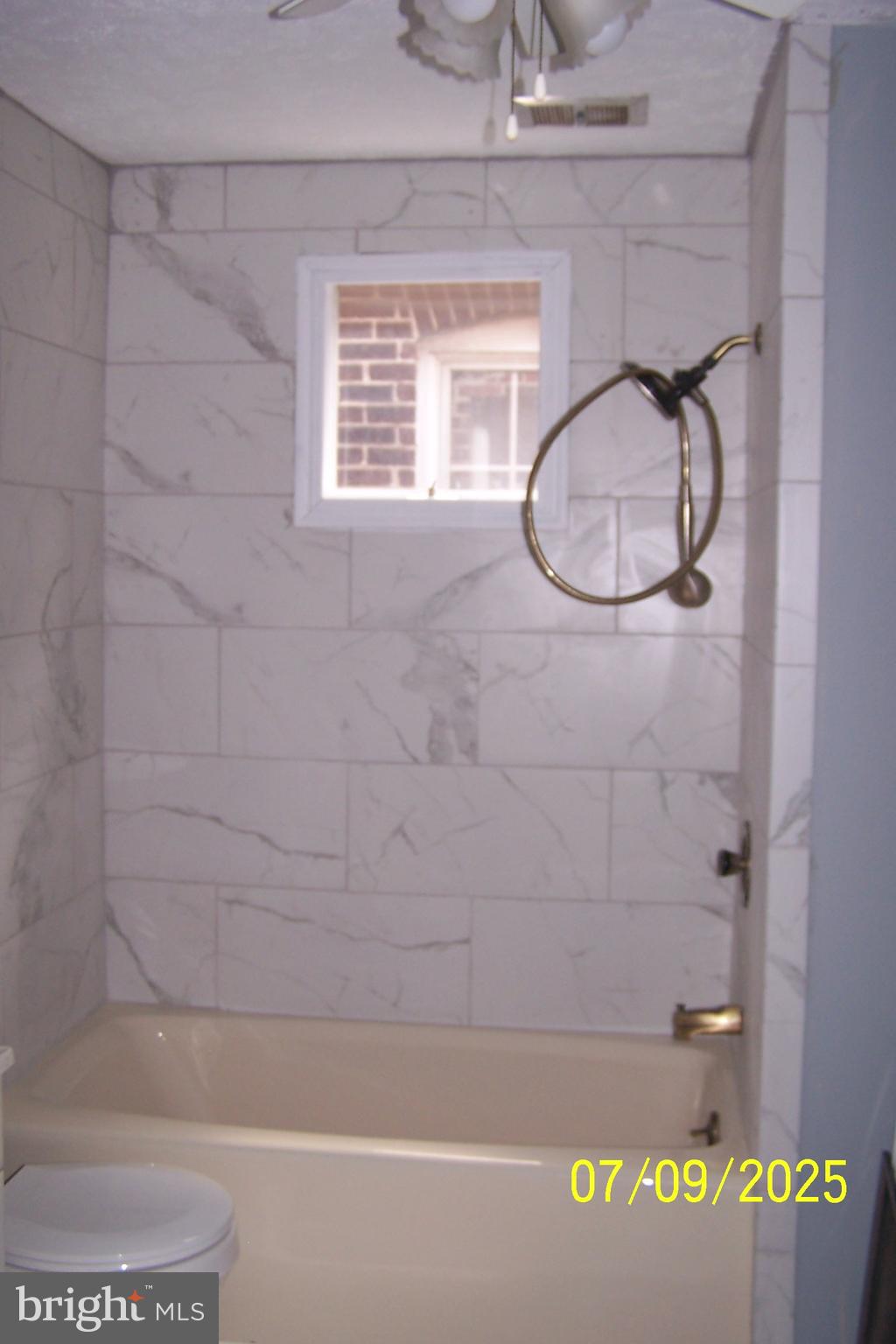 DUTCH HILL - Residential