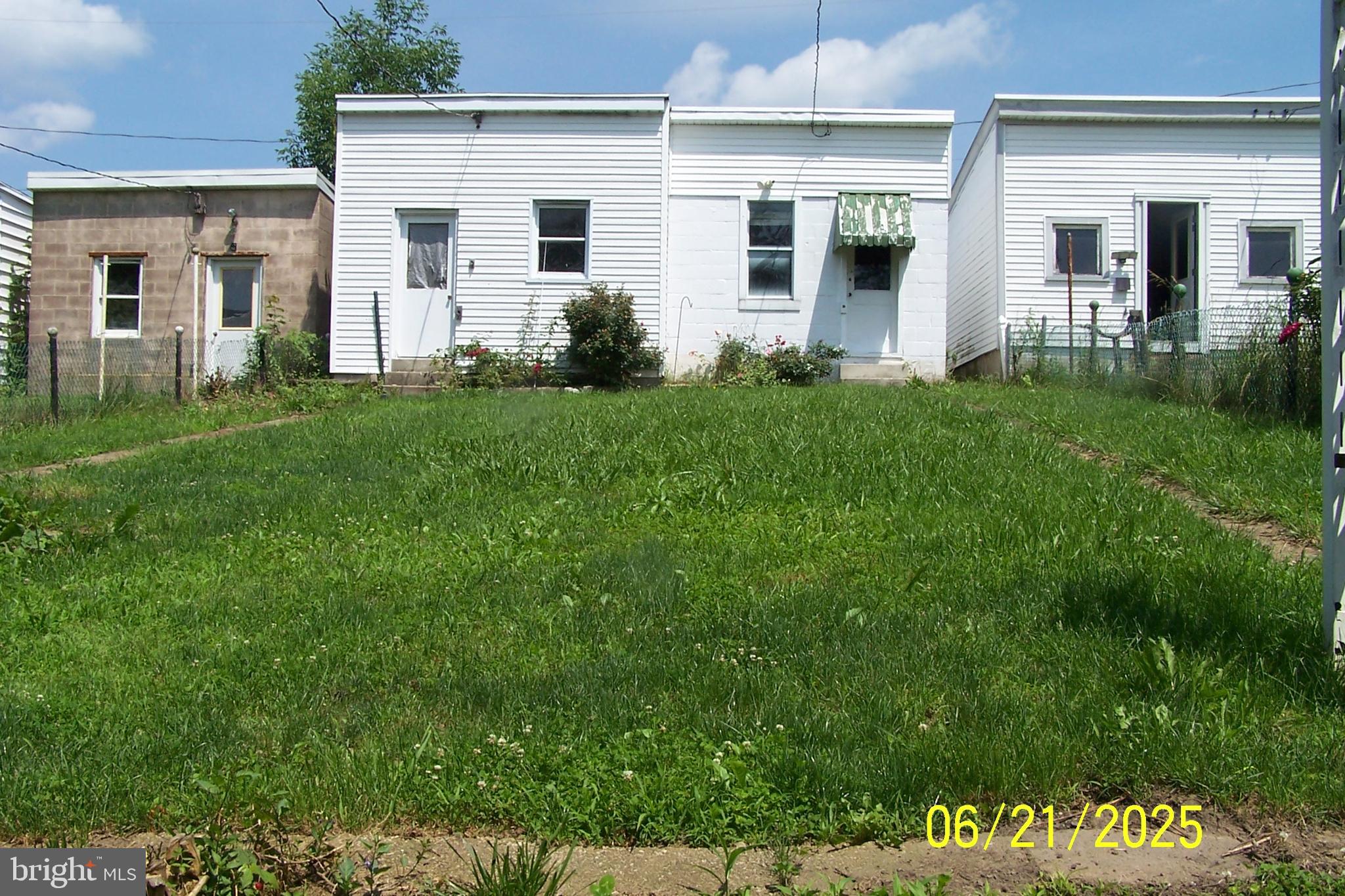 DUTCH HILL - Residential