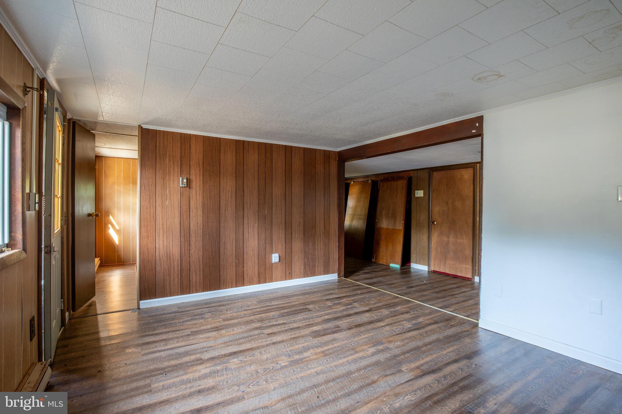 PINE VIEW ACRES - Commercial Sale