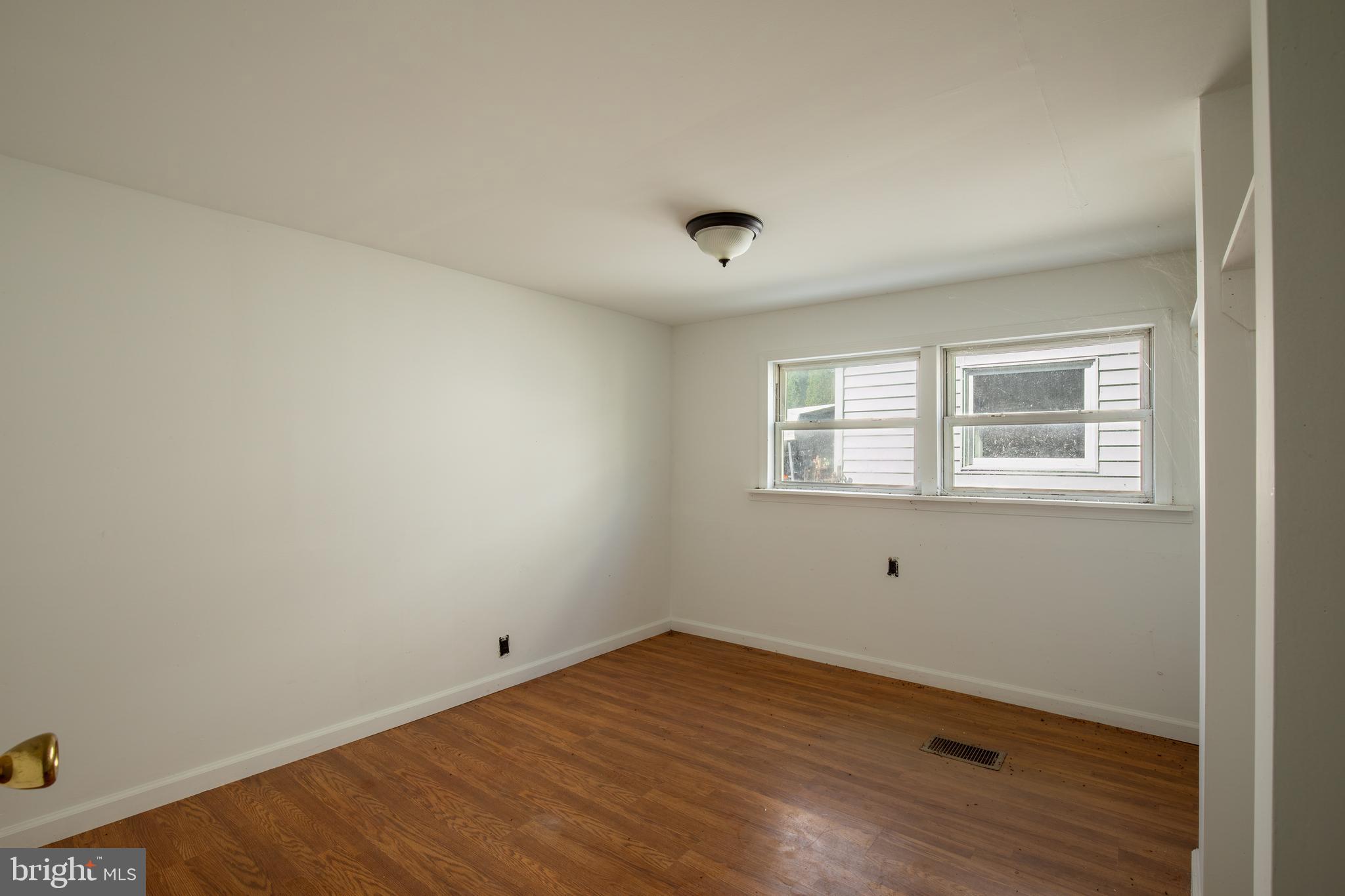 PINE VIEW ACRES - Commercial Sale