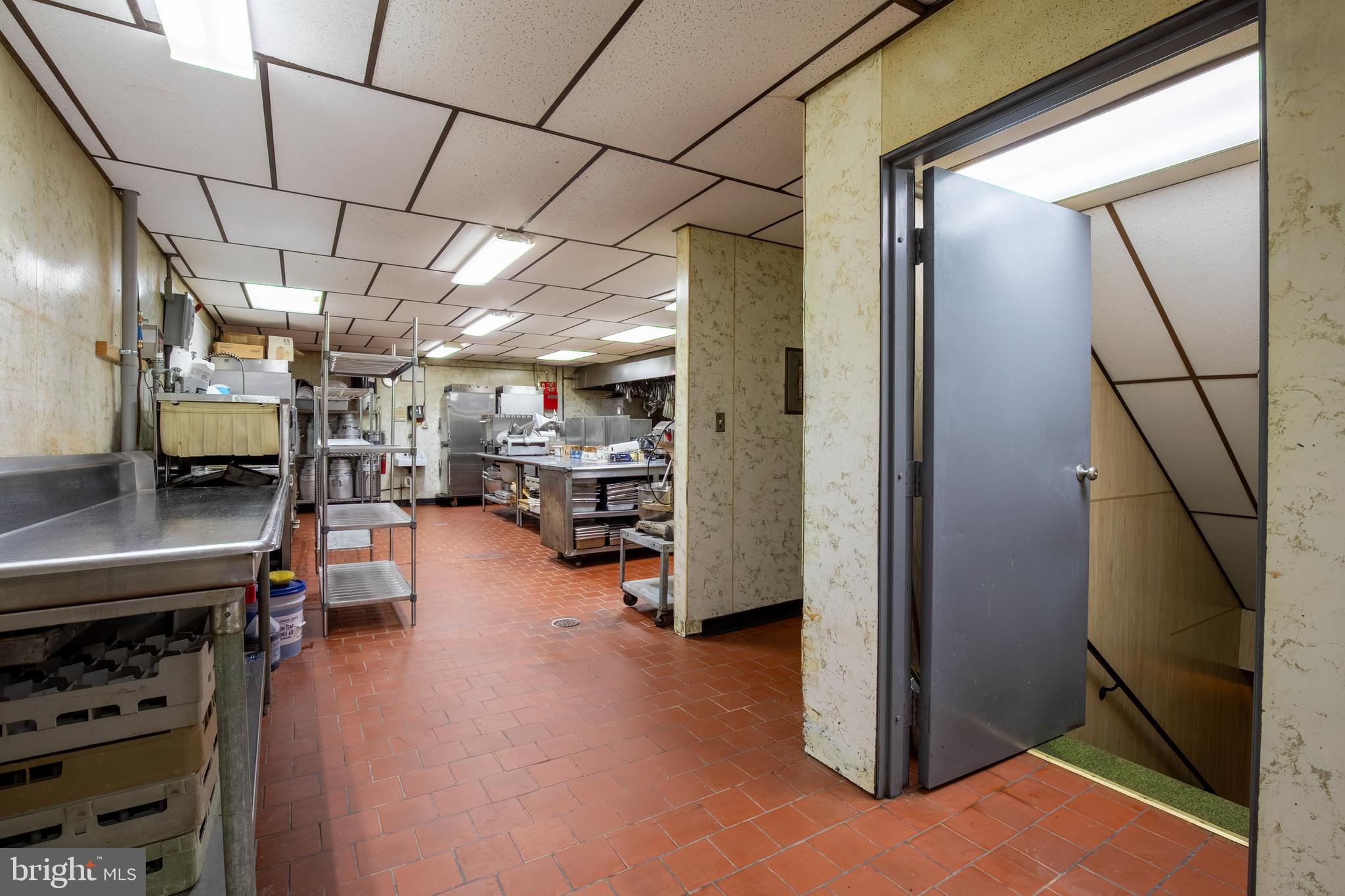 PINE VIEW ACRES - Commercial Sale