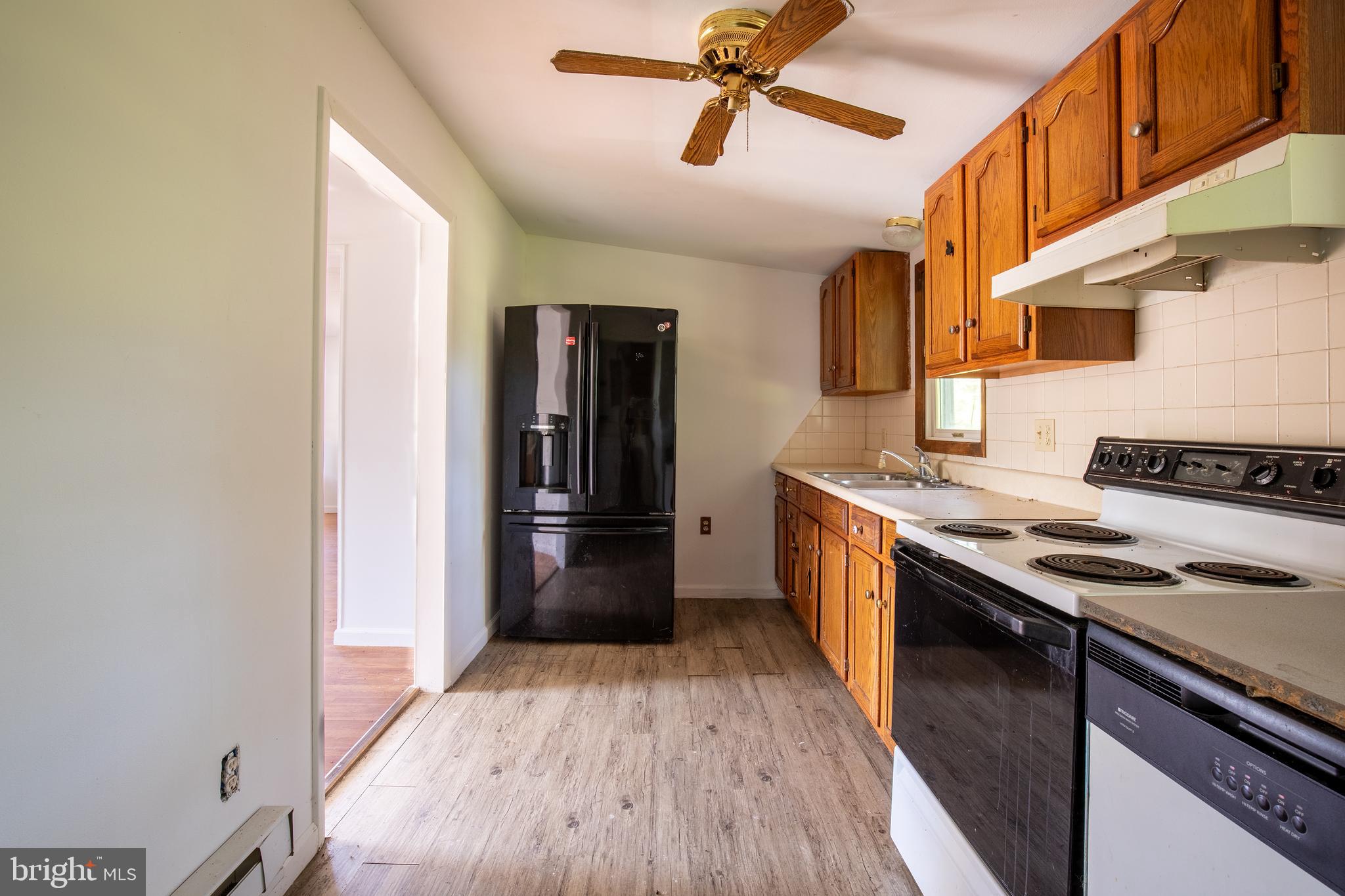 PINE VIEW ACRES - Commercial Sale