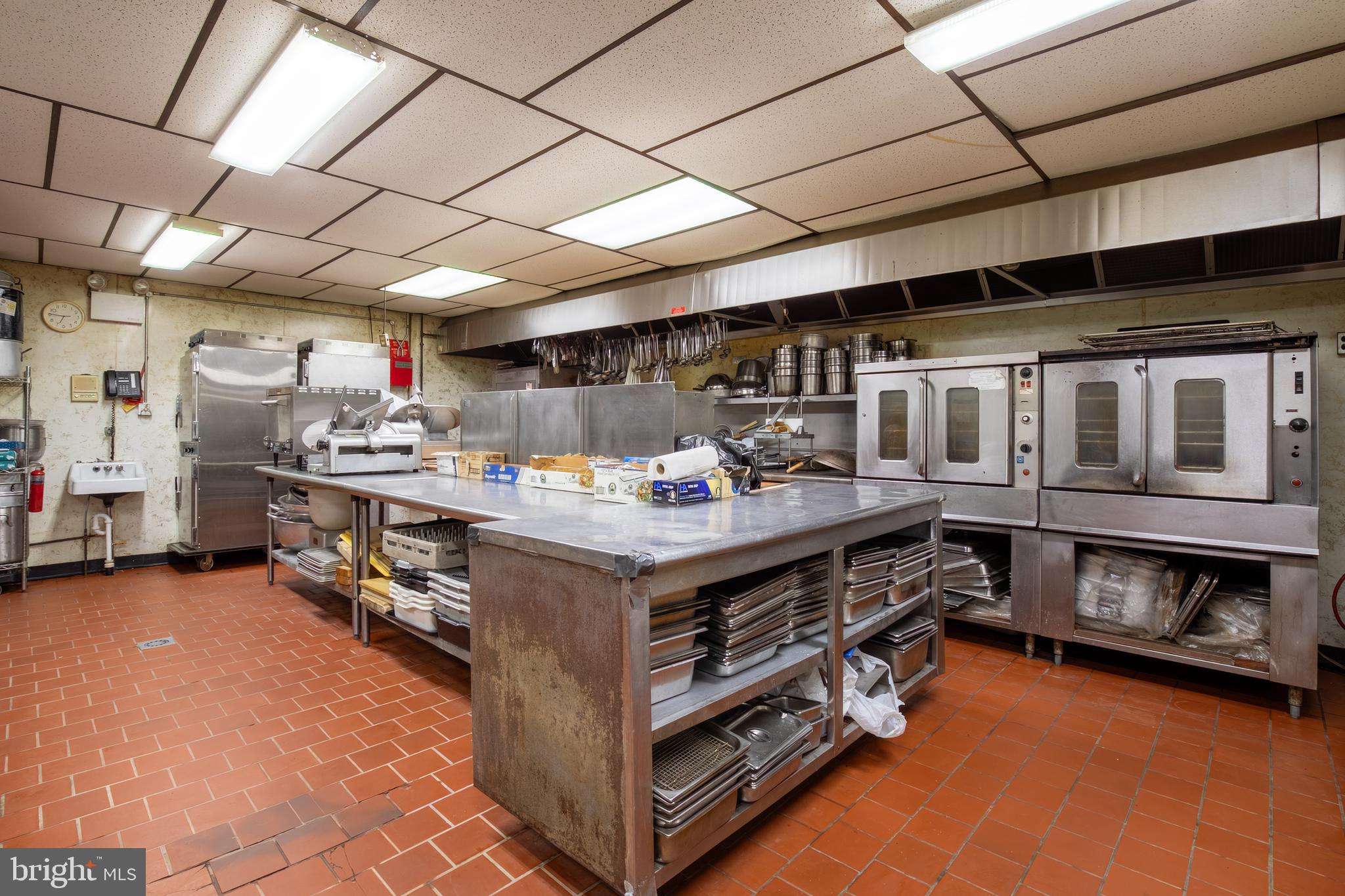 PINE VIEW ACRES - Commercial Sale