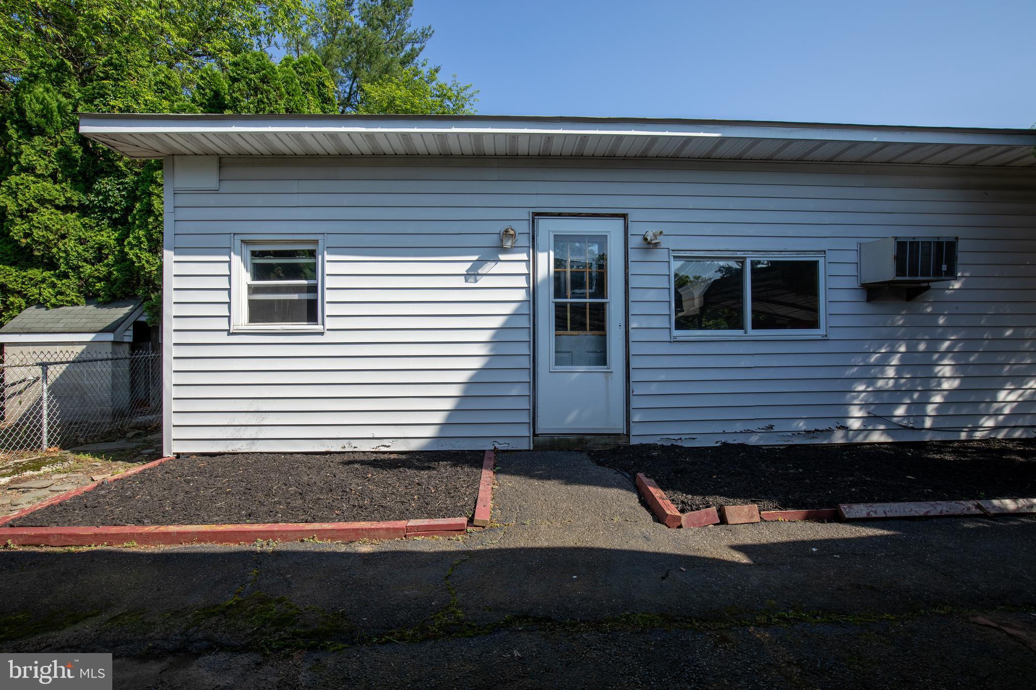 PINE VIEW ACRES - Commercial Sale